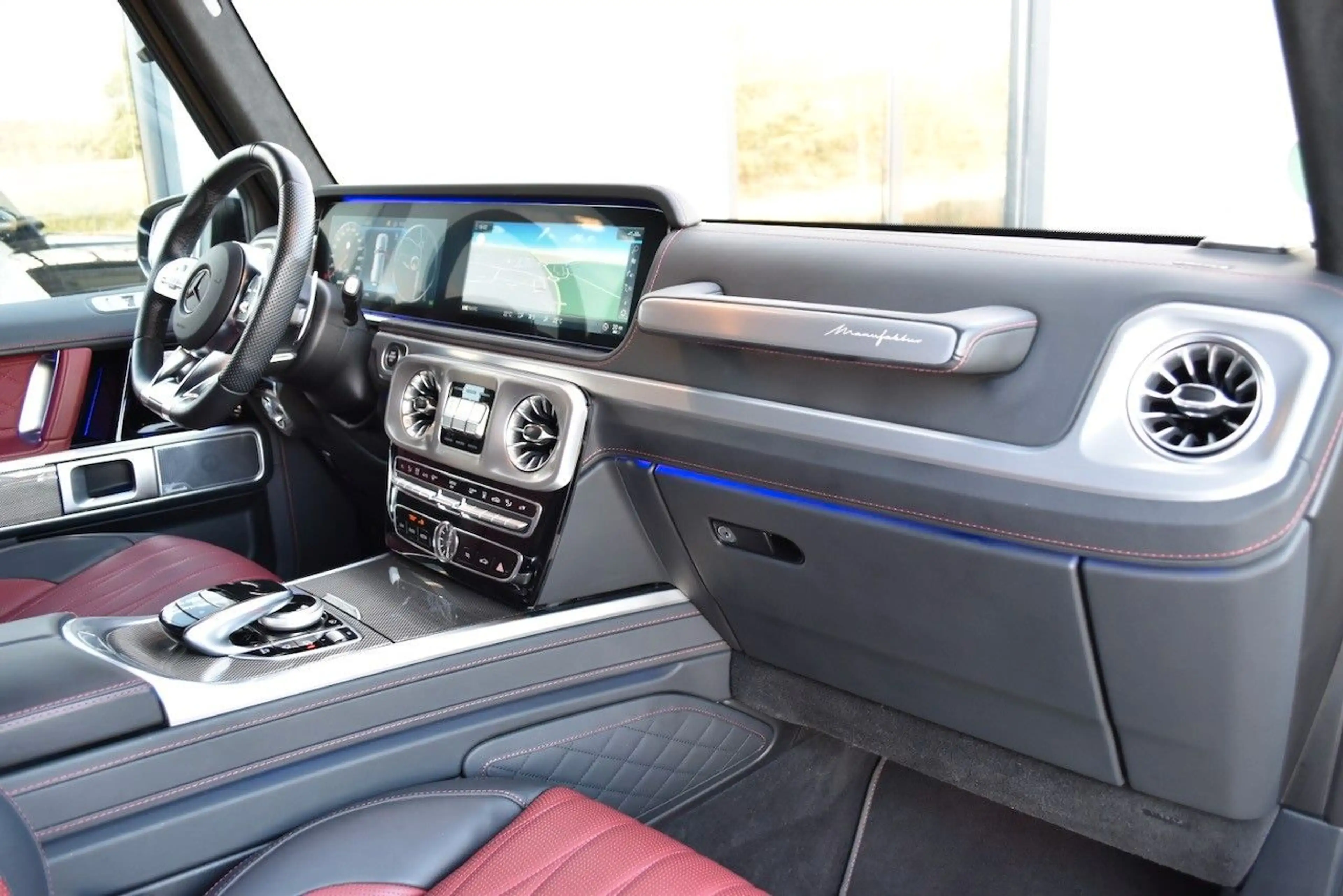 Mercedes-Benz G 63 AMG DRIVERS-PACK STANDHEIZ CARBON BURMESTER — photo 11