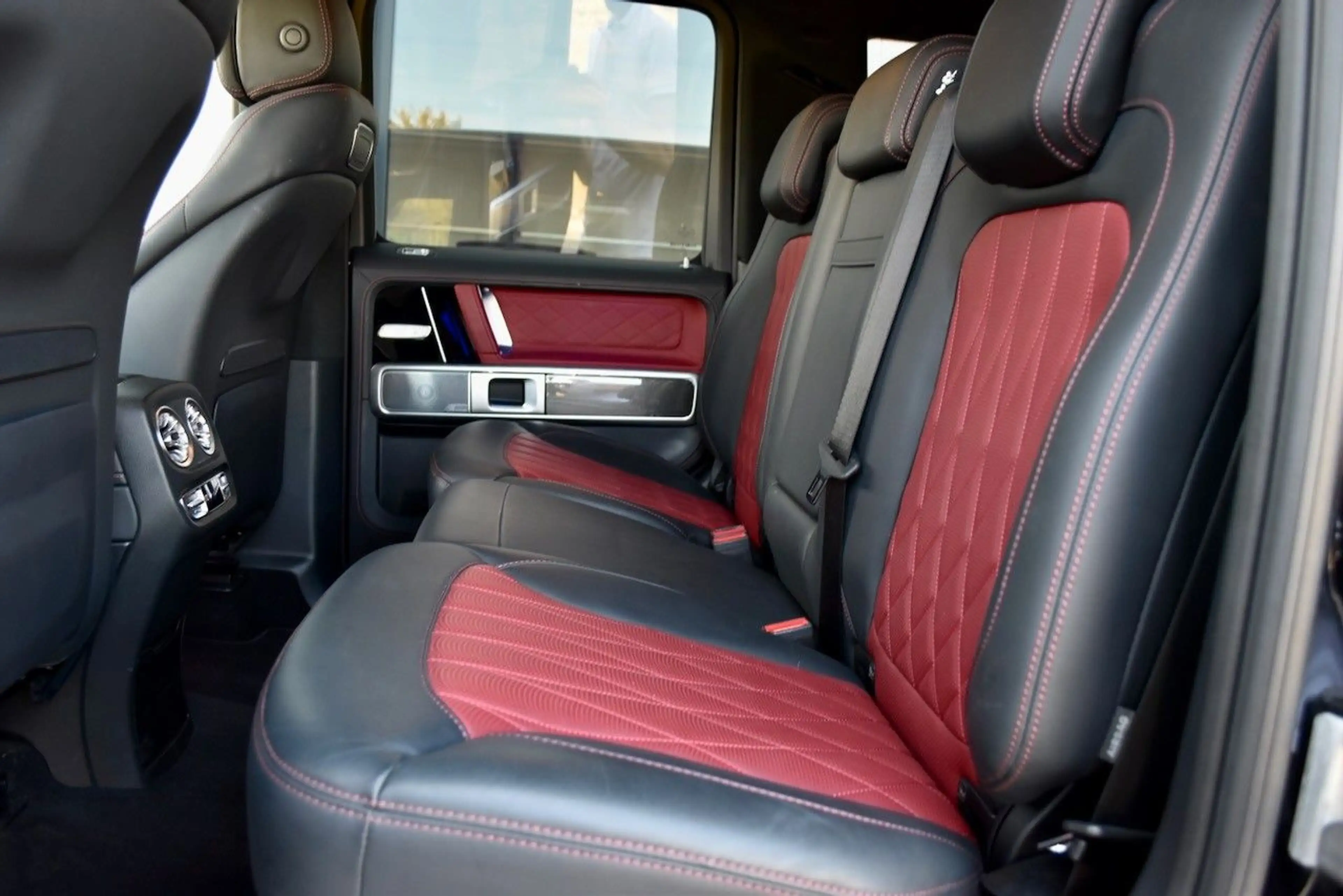 Mercedes-Benz G 63 AMG DRIVERS-PACK STANDHEIZ CARBON BURMESTER — photo 6