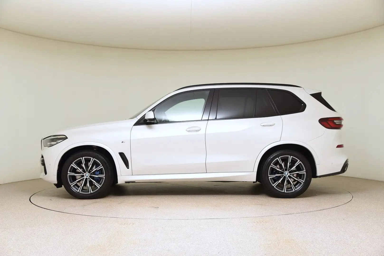 BMW X5 xDrive30d M Sport DrivAss Pano AHK Stahzg LED Blanco - 2