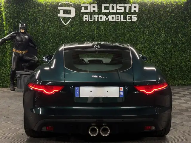 Jaguar F-Type view 4