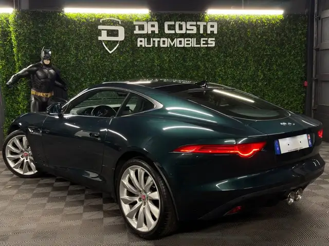 Jaguar F-Type view 3