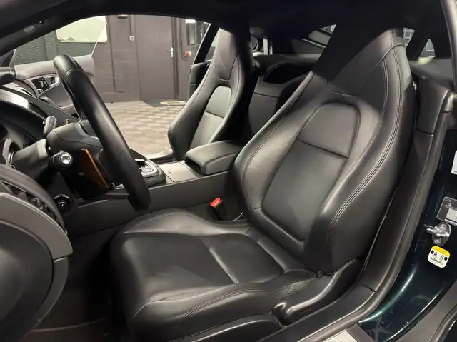 Jaguar F-Type view 9