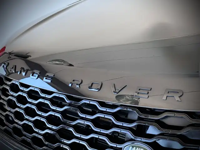 Land Rover Range Rover Velar view 6