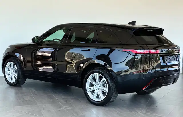 Land Rover Range Rover Velar view 10