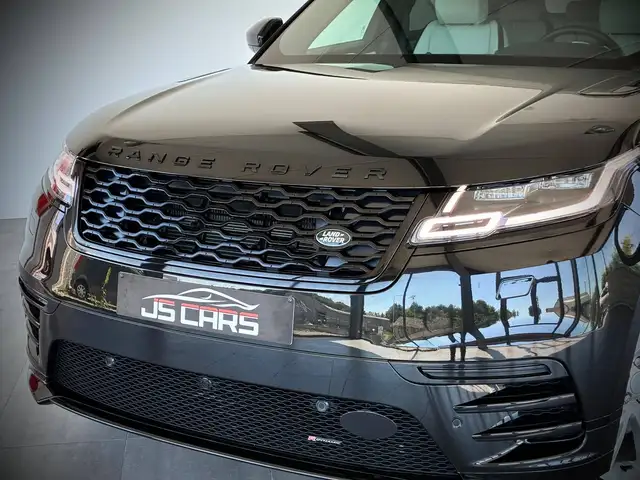 Land Rover Range Rover Velar view 4