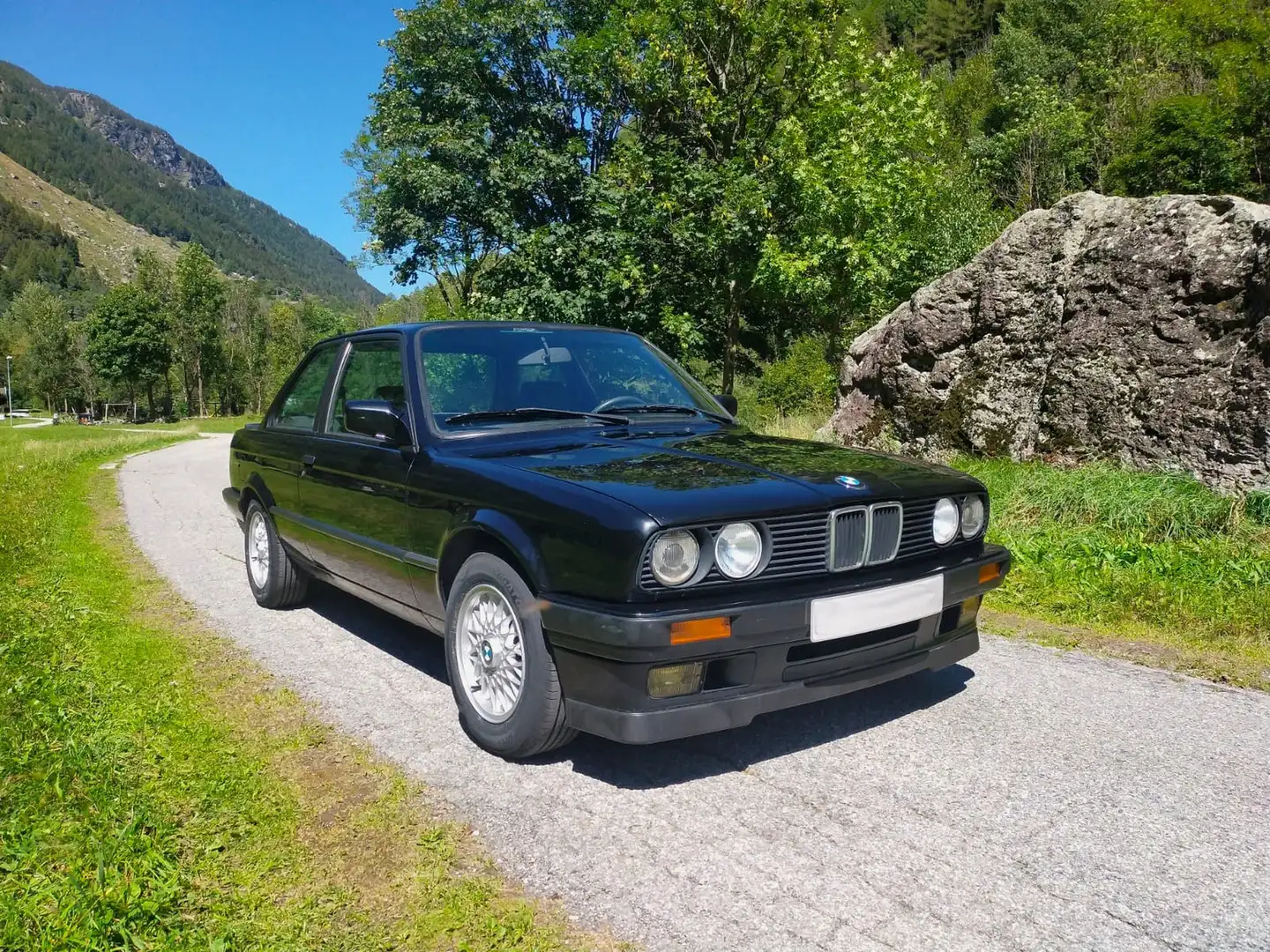 BMW 318 318i S Noir - 1