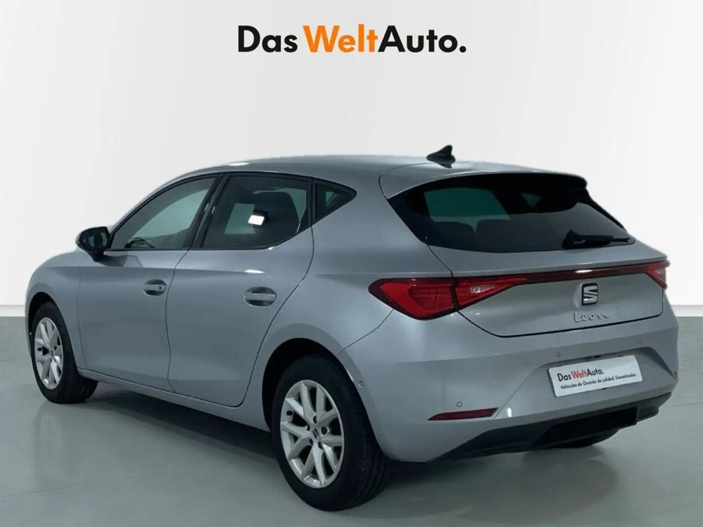 SEAT Leon 2.0TDI CR S&S Style XS DSG-7 150 Plateado - 2