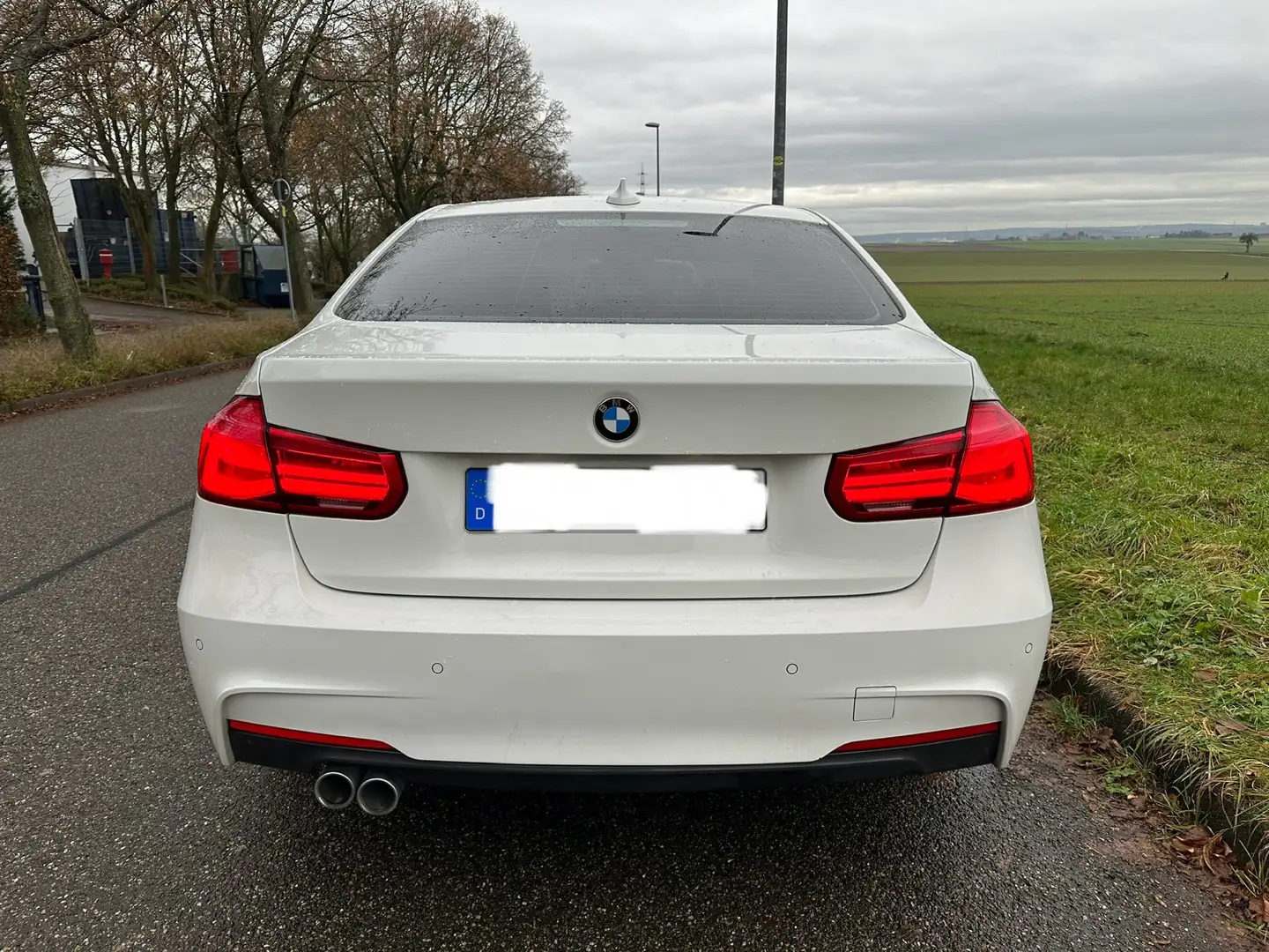 BMW 320 d M-Sportpaket - Euro 6 - HeadUp - LED - NAVI Weiß - 2