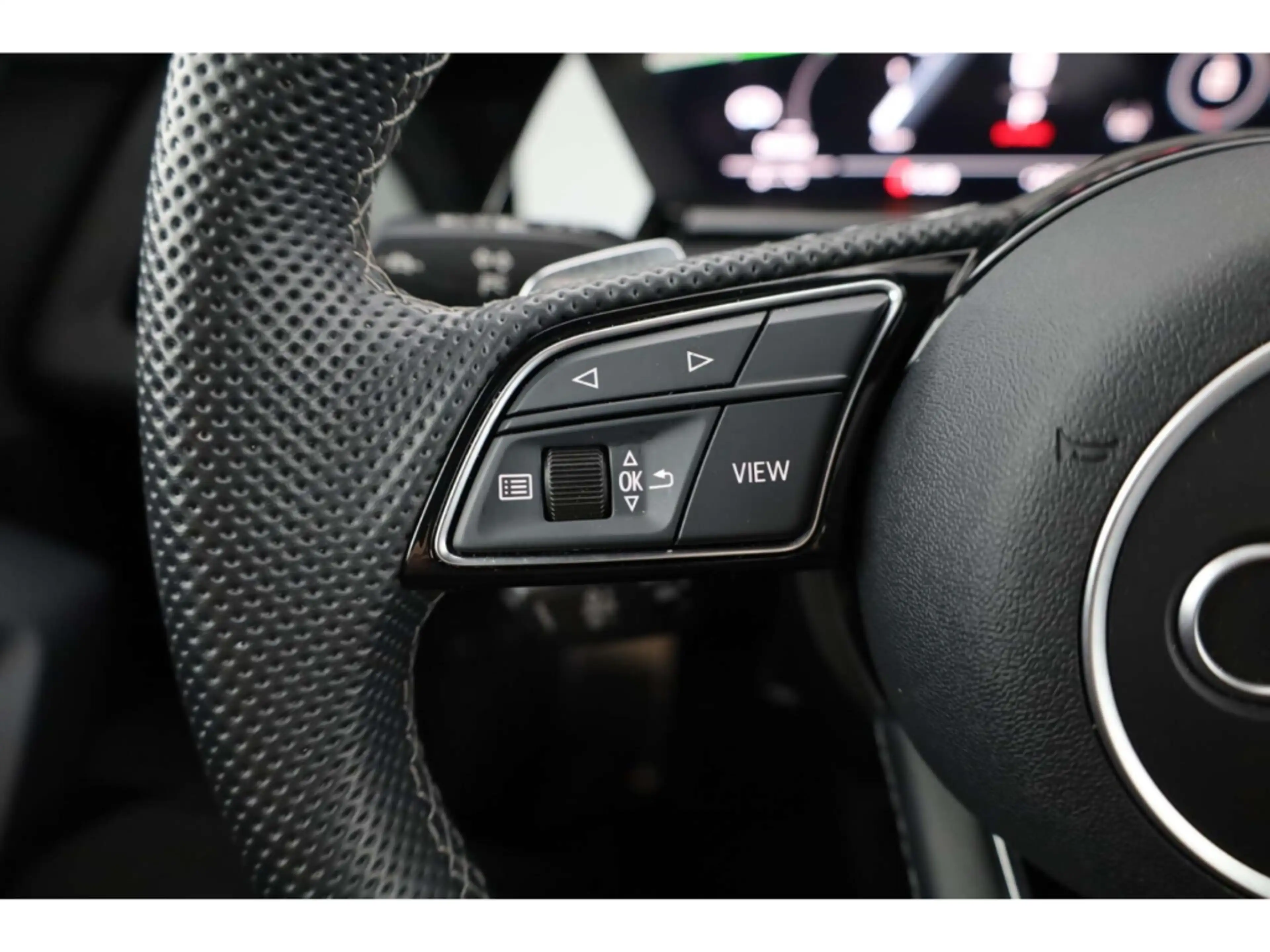 Audi S3 Sportback TFSI quattro — photo 13