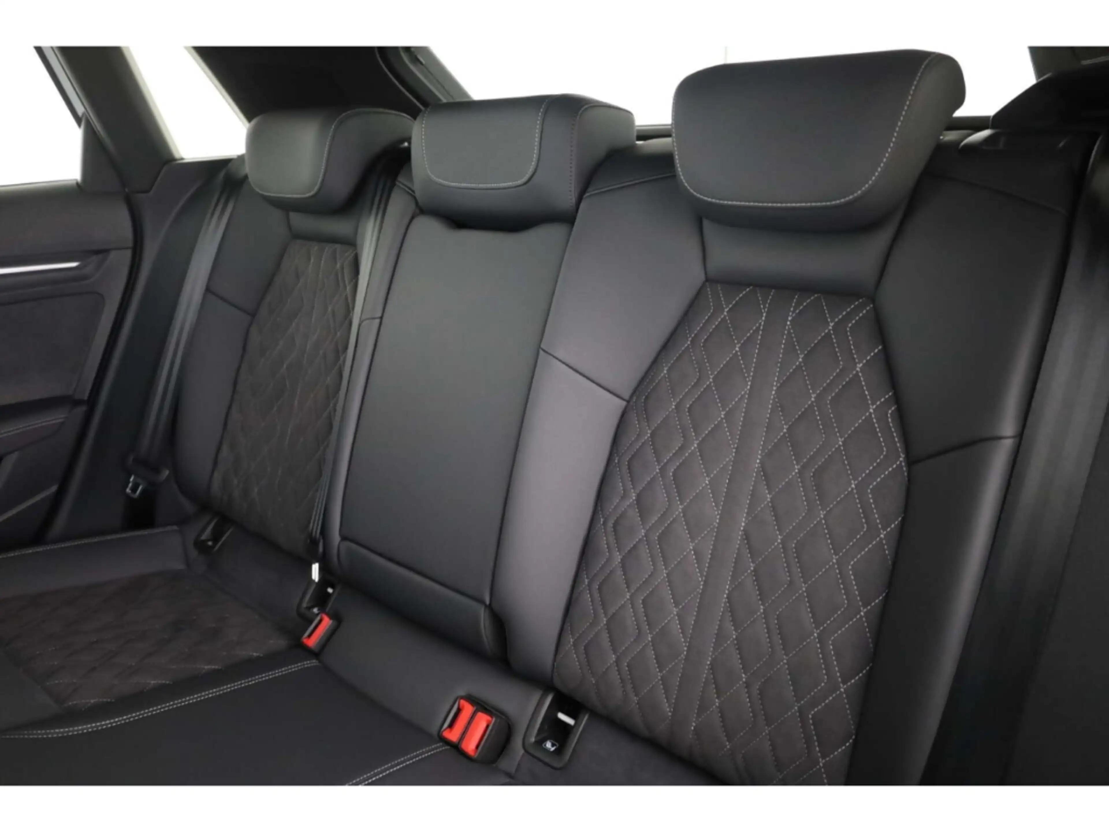 Audi S3 Sportback TFSI quattro — photo 12