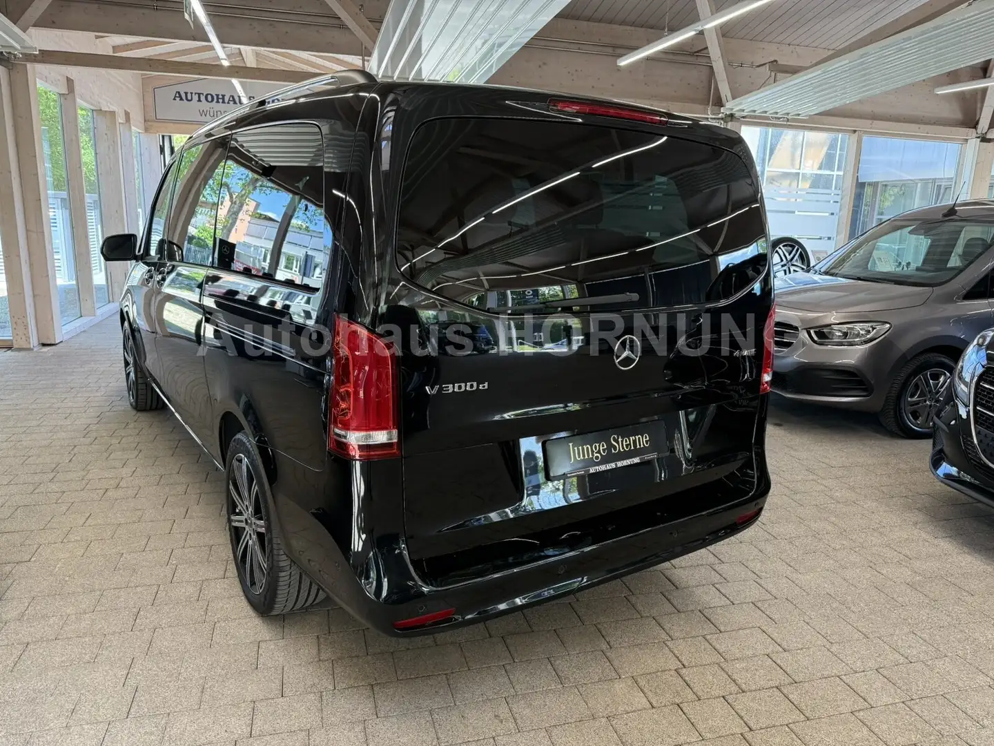 Mercedes-Benz V 300 V 300 d 4M EDITION*AHK2500KG*LIEGE-PAKET*7SITZER Noir - 2
