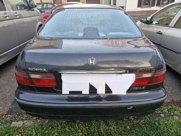 Accord 1.8i LS