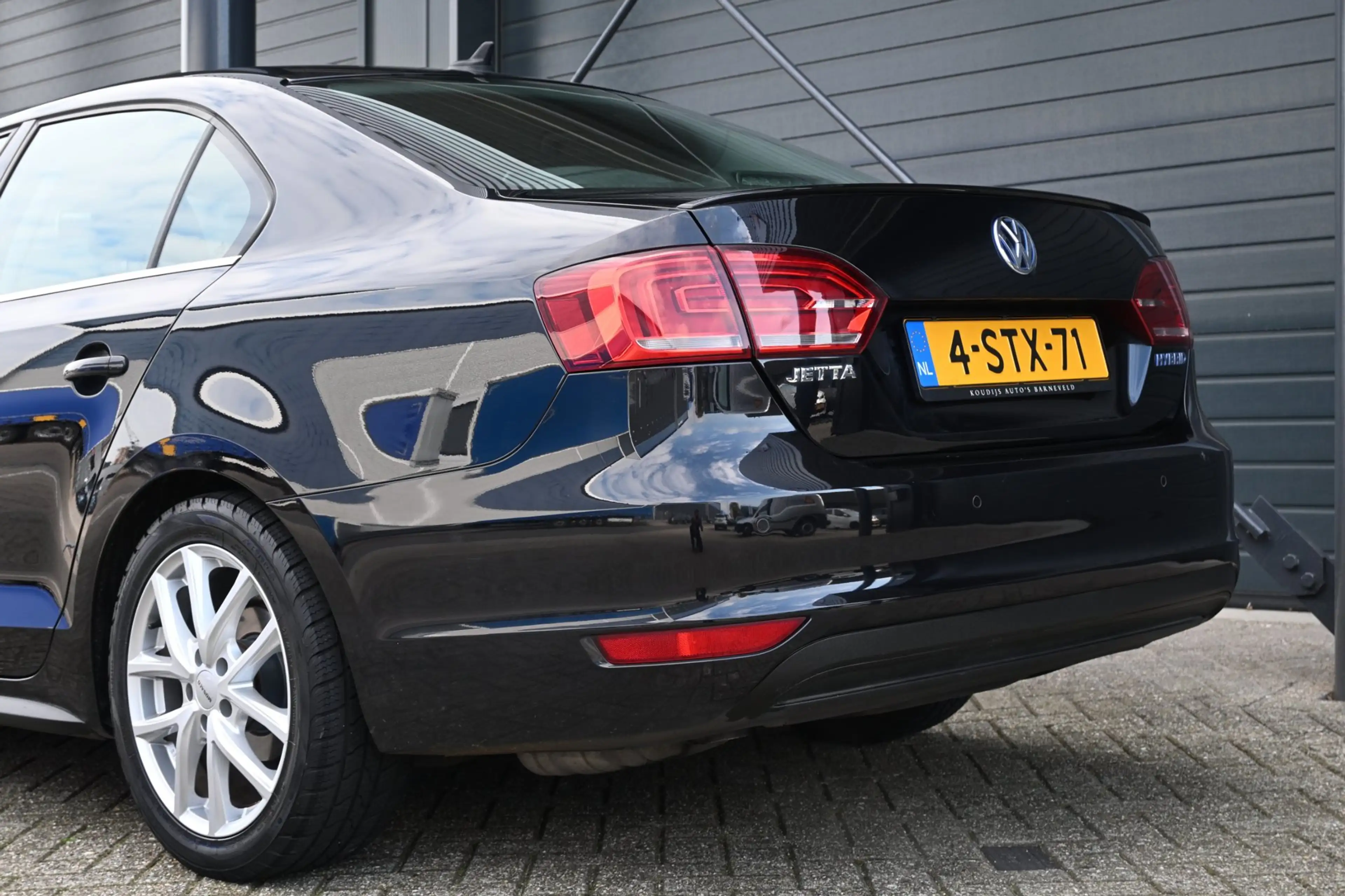 Volkswagen Jetta 1.4 TSI Hybrid Highline, Automaat, Climate, PDC V+ — photo 29