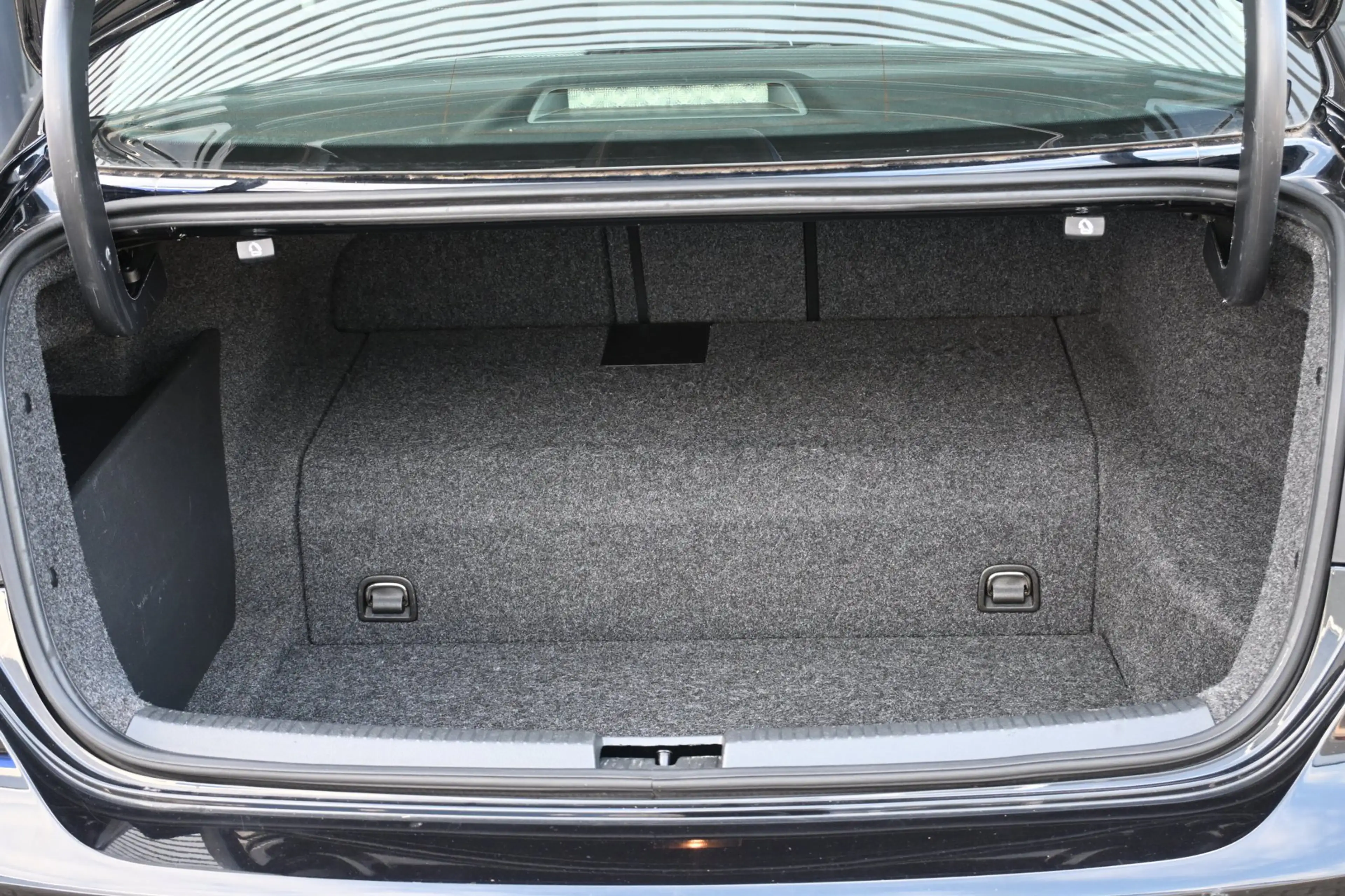Volkswagen Jetta 1.4 TSI Hybrid Highline, Automaat, Climate, PDC V+ — photo 22