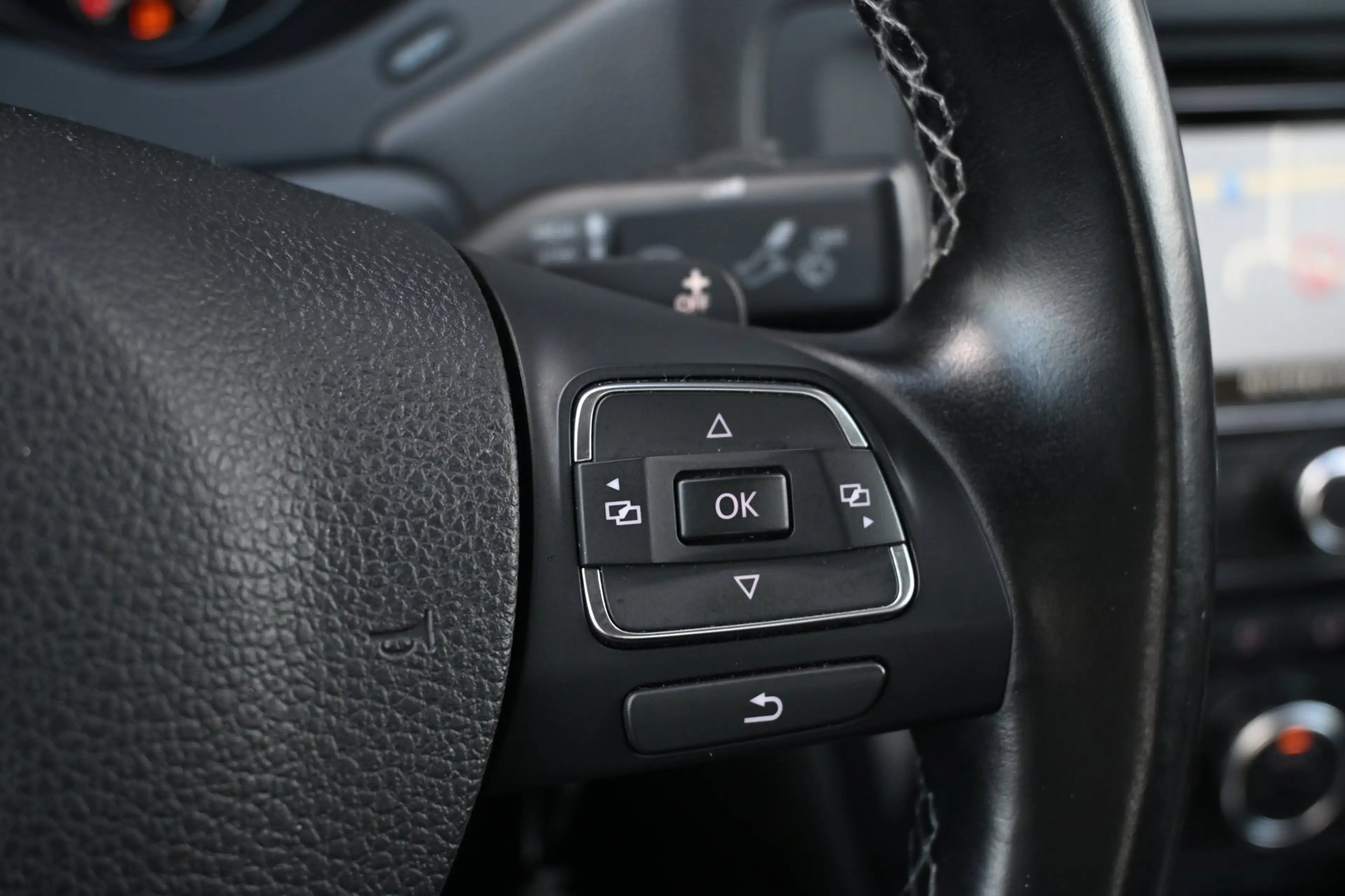 Volkswagen Jetta 1.4 TSI Hybrid Highline, Automaat, Climate, PDC V+ — photo 15