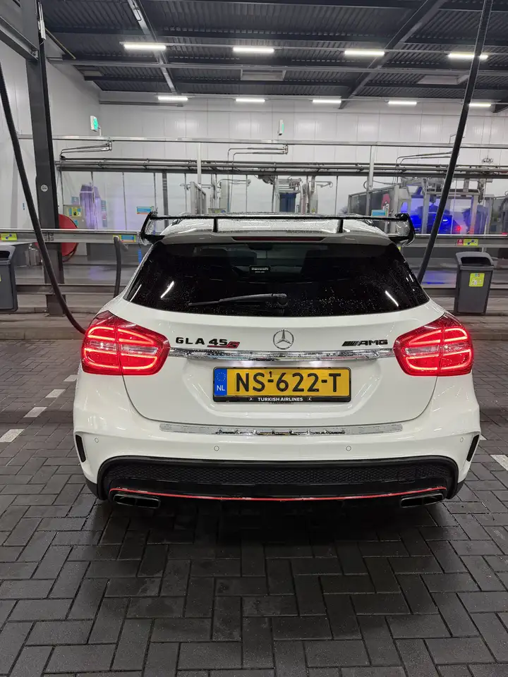 Mercedes-Benz GLA 45 AMG