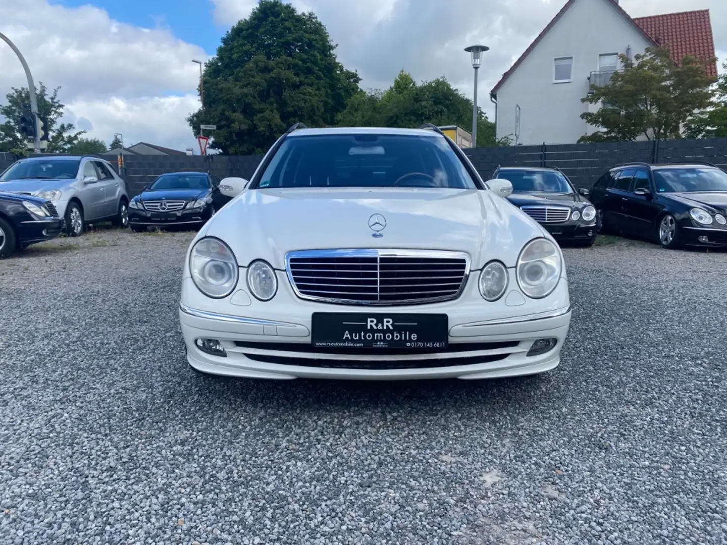 Mercedes-Benz E 500 T Avantgarde BiXenon Memory HarmanKardonSD Wit - 2