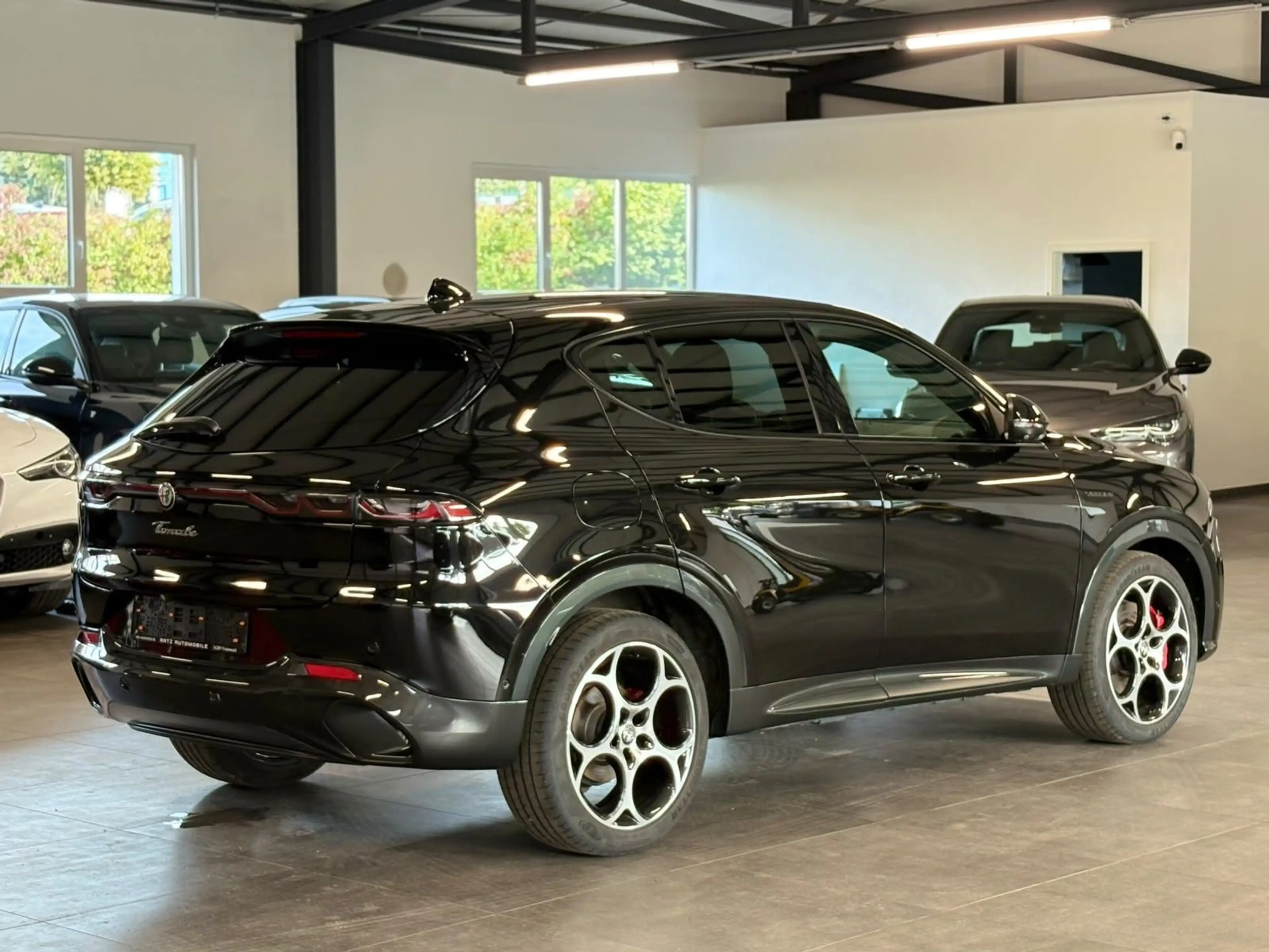 Alfa Romeo Tonale Veloce MATRIX+NAV+ACC+WINTER+PREMIUM+KAM — photo 5