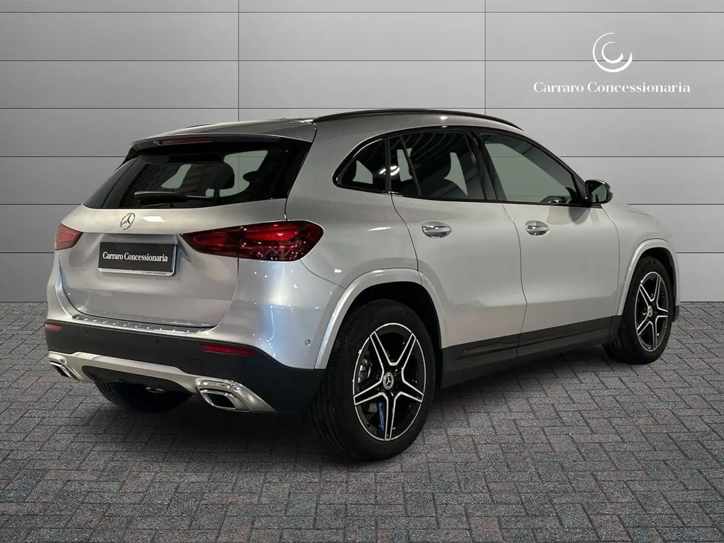 Mercedes-Benz GLA 200 - GLA 200 d AMG Line Advanced Plus auto Argento - 2