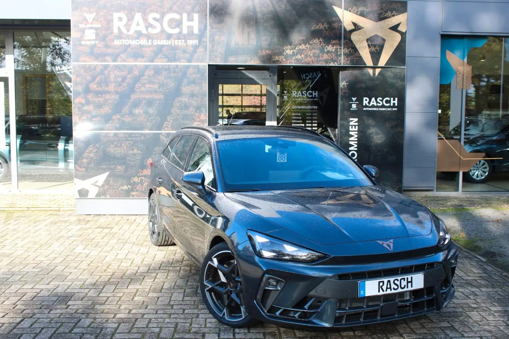 CUPRA Leon ST 2.0 TSI 4Drive VZ DSG+MATRIX-LED+ACC+RFK Gris - 2