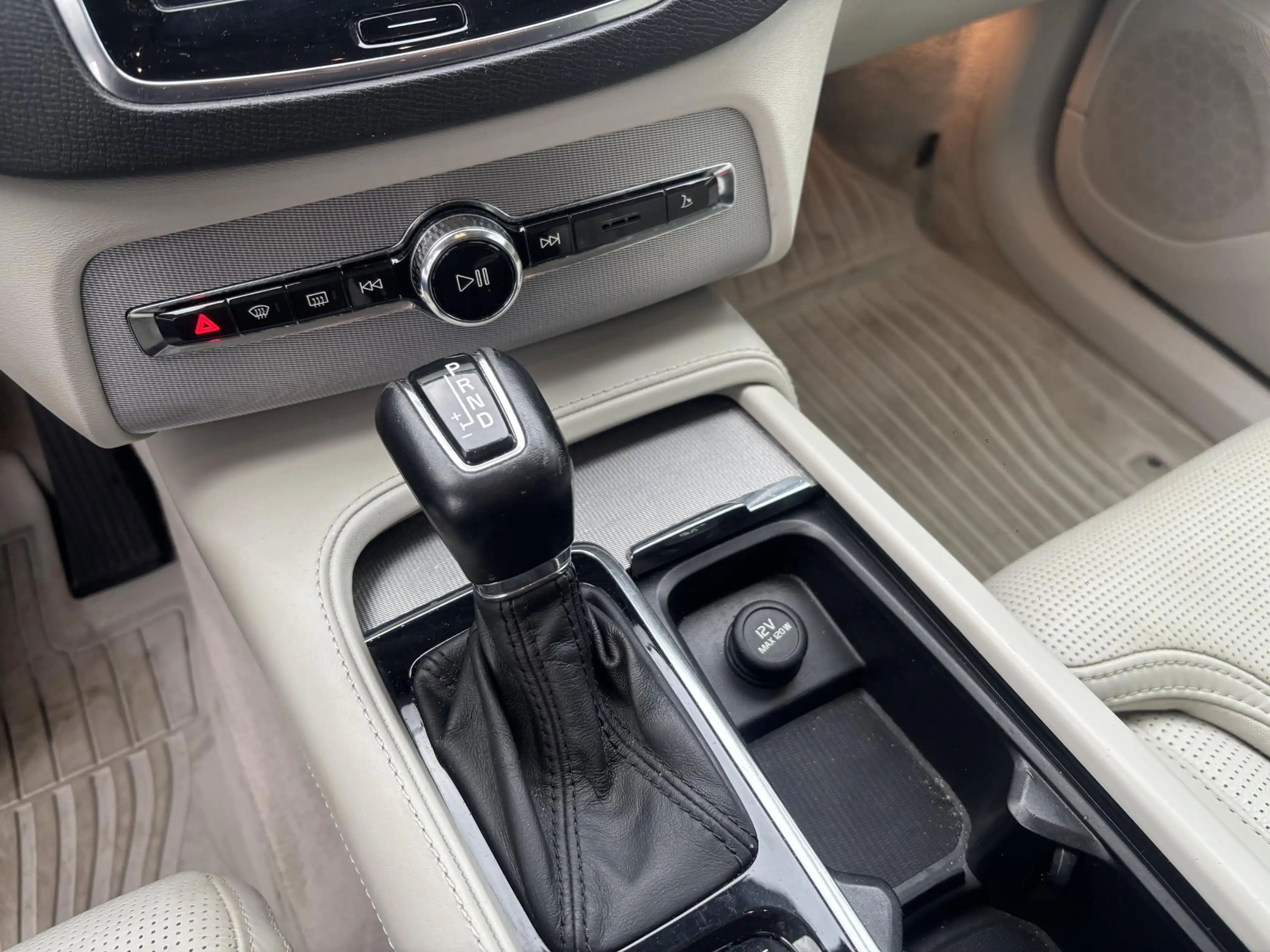 Volvo XC90 2.0 T6 AWD Inscription Trekhaak, Full option, Bowe — photo 10