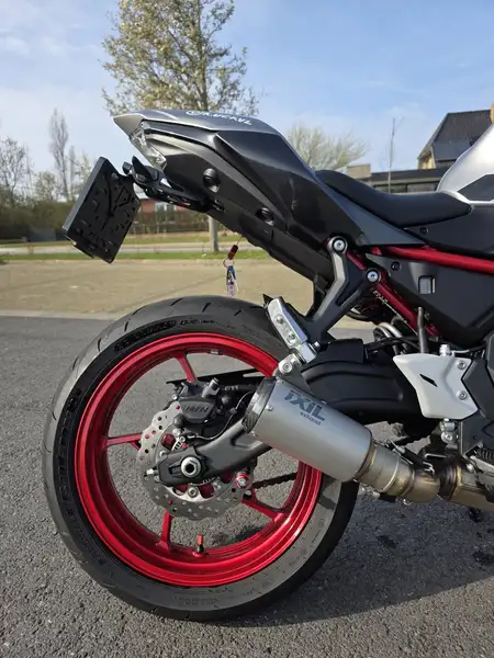 Kawasaki Z 650 - foto 3