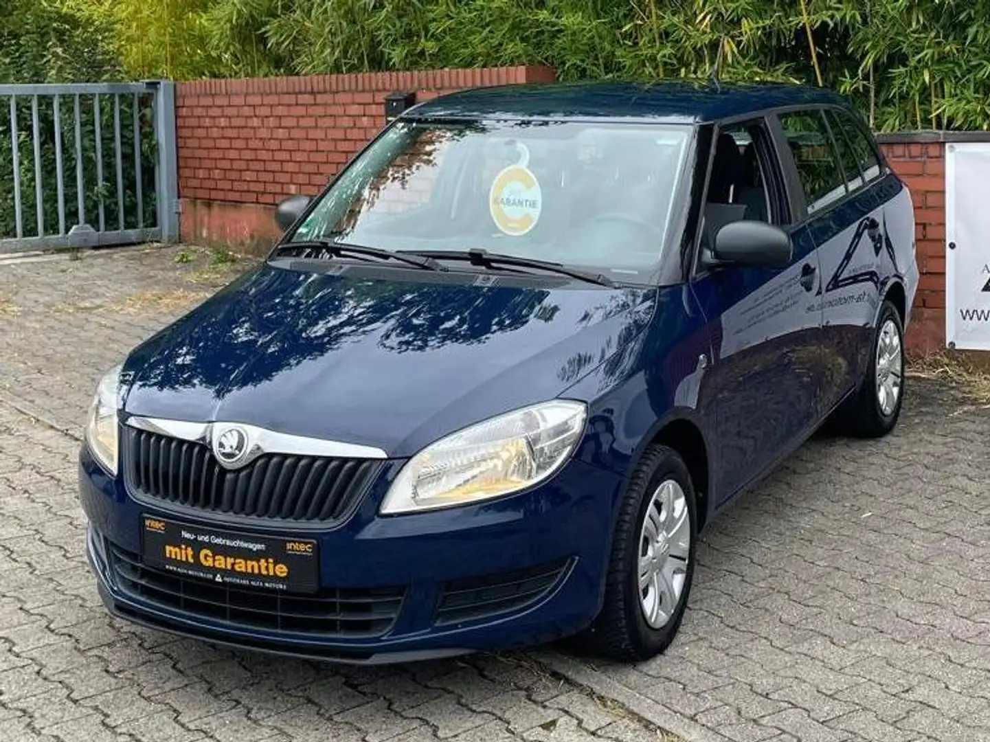 Skoda Fabia Cool Edition // 2 Hand // Skoda Scheckheft // Bleu - 1
