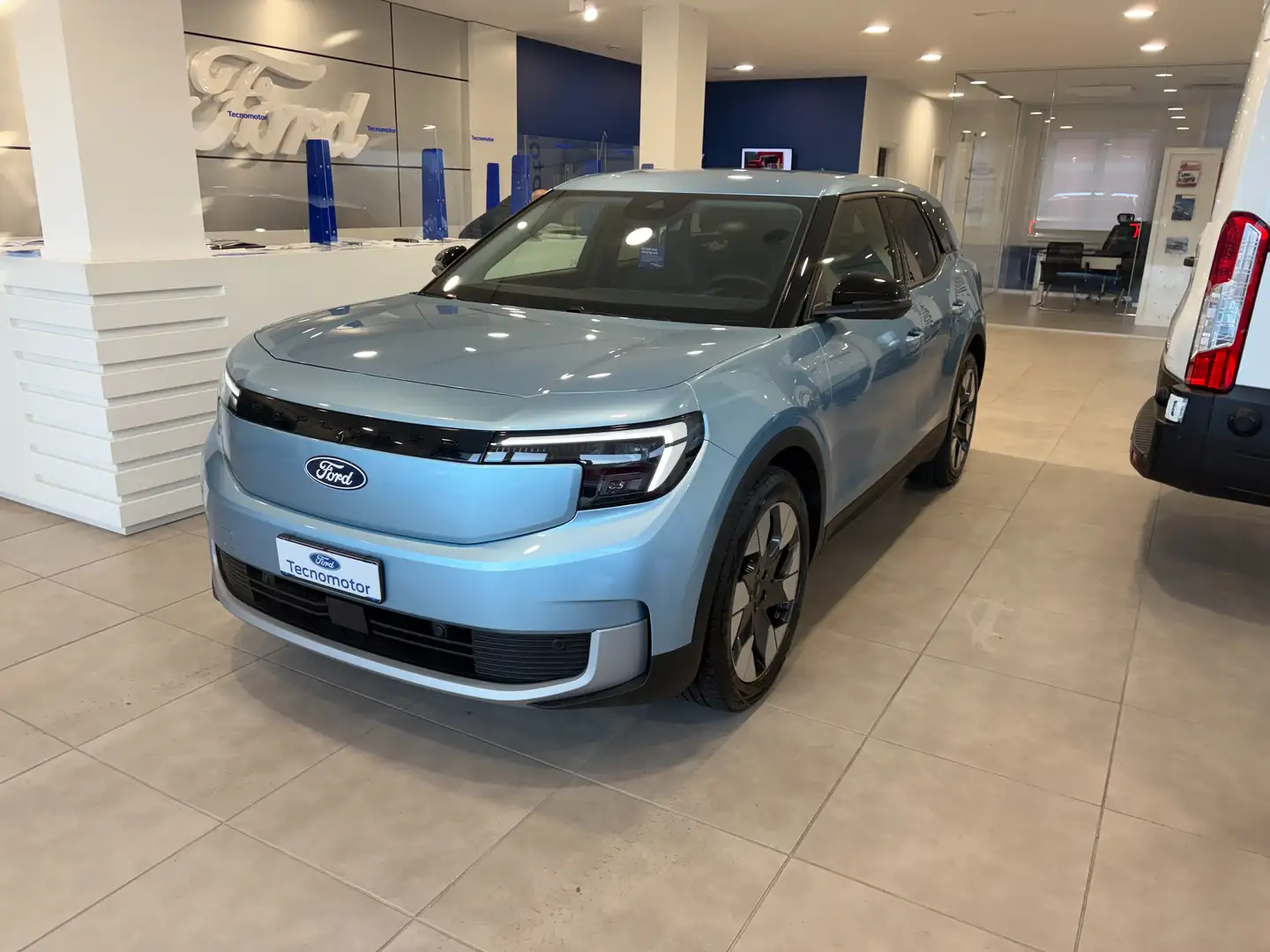 Ford Explorer EV Premium 77kWh (572km) Extended Range 286CV RWD Blu/Azzurro - 1