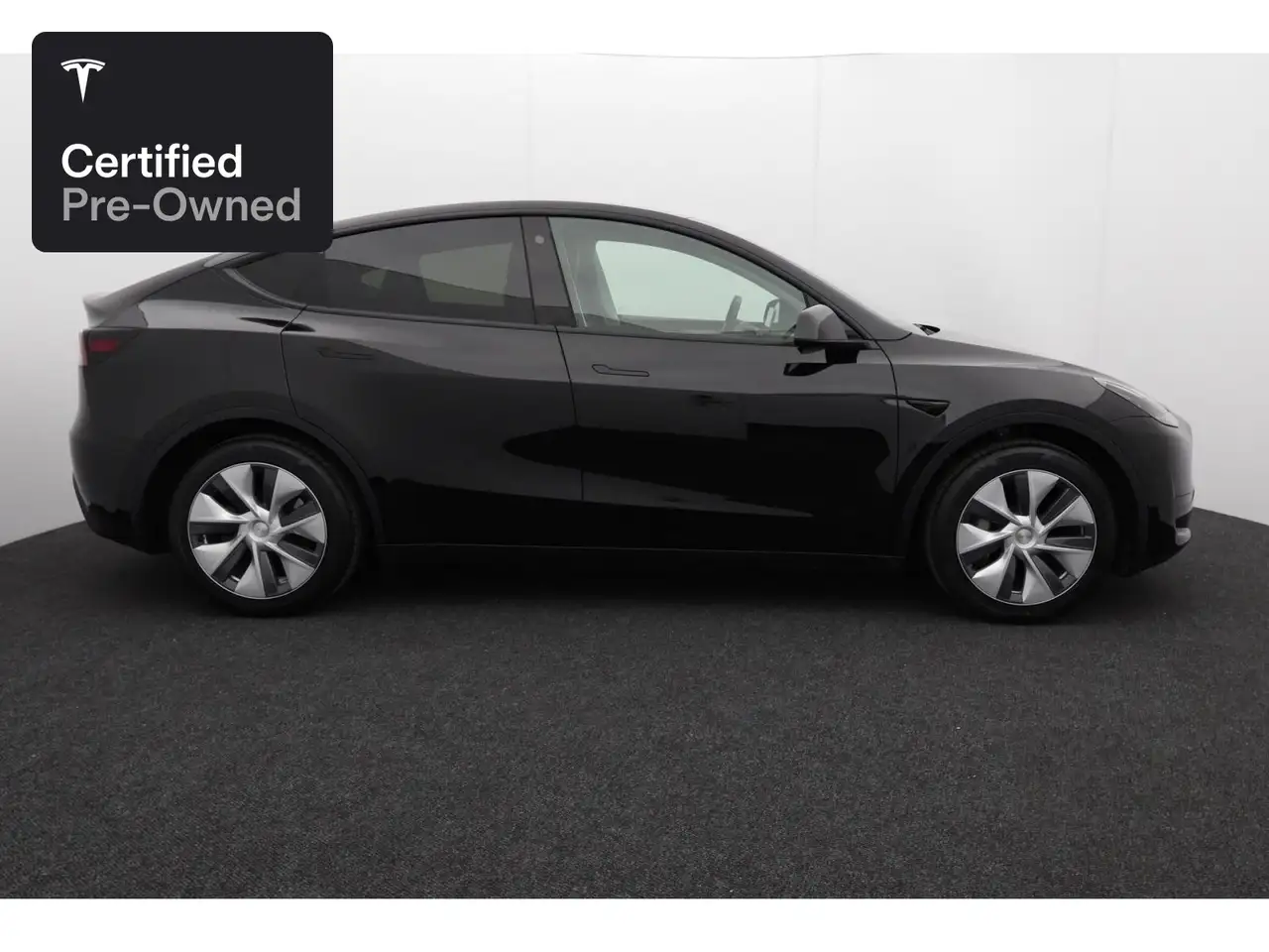 2024 Tesla Model Y Rear-Wheel Drive "Certified Pre-Owned", photograph 9
