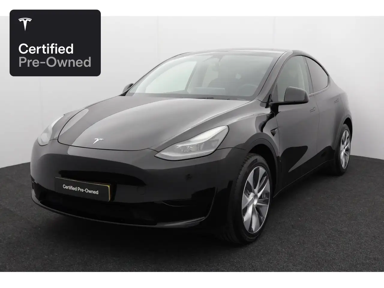 2024 Tesla Model Y Rear-Wheel Drive "Certified Pre-Owned", photograph 4
