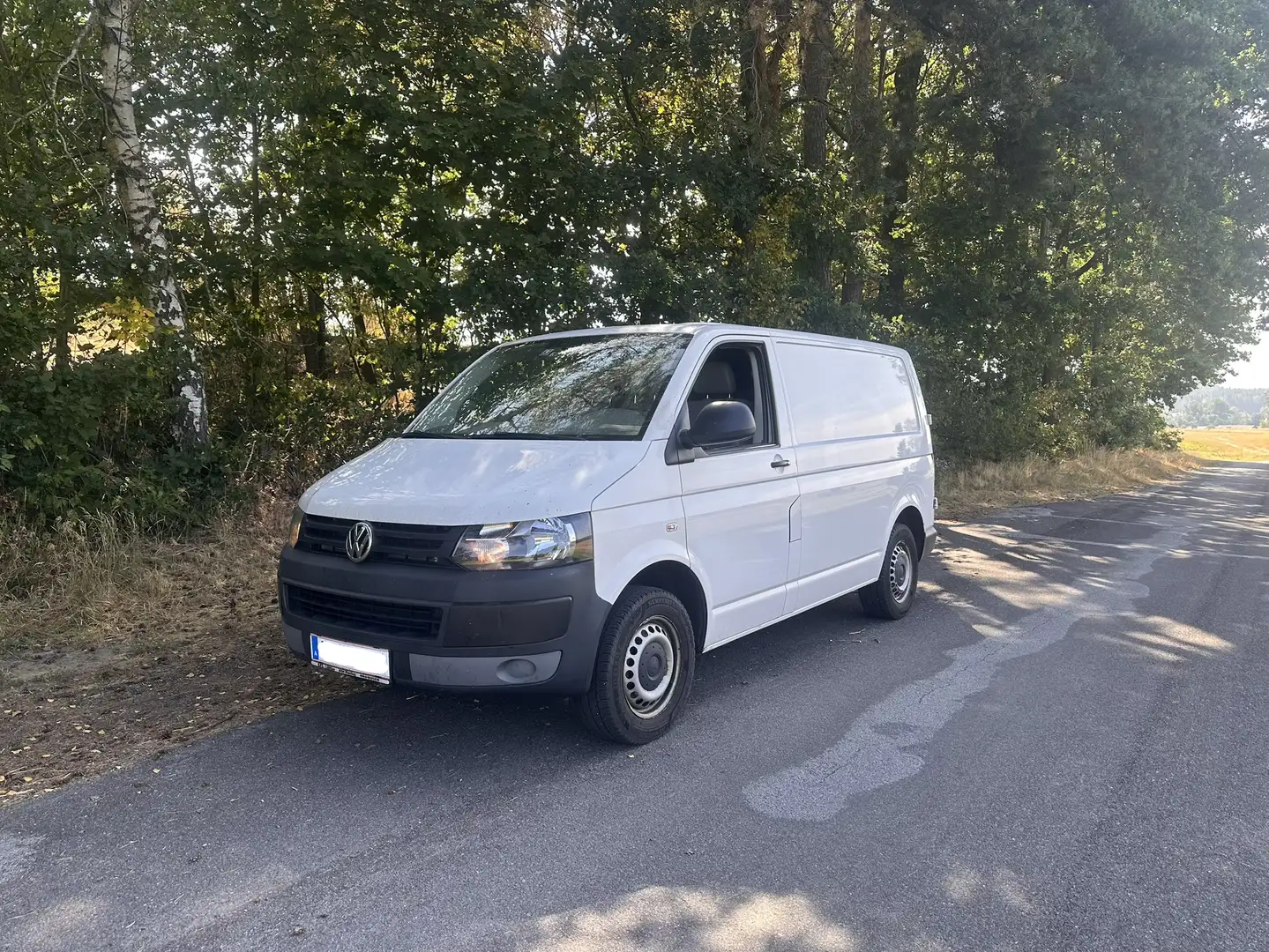 Volkswagen T5 Transporter Fahrgestell 2,0 TDI D-PF - 1