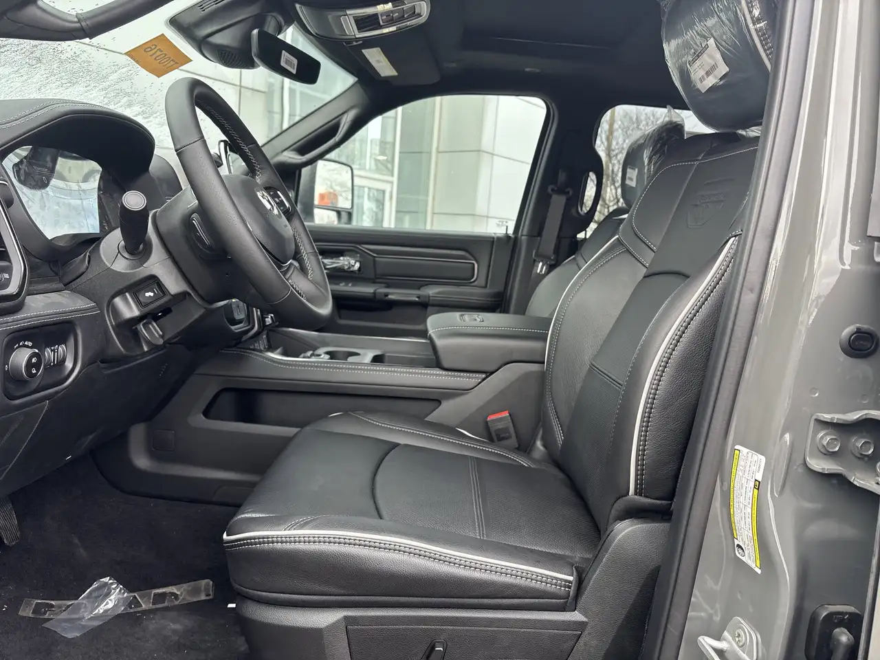 RAM 2500 снимка RAM 2500