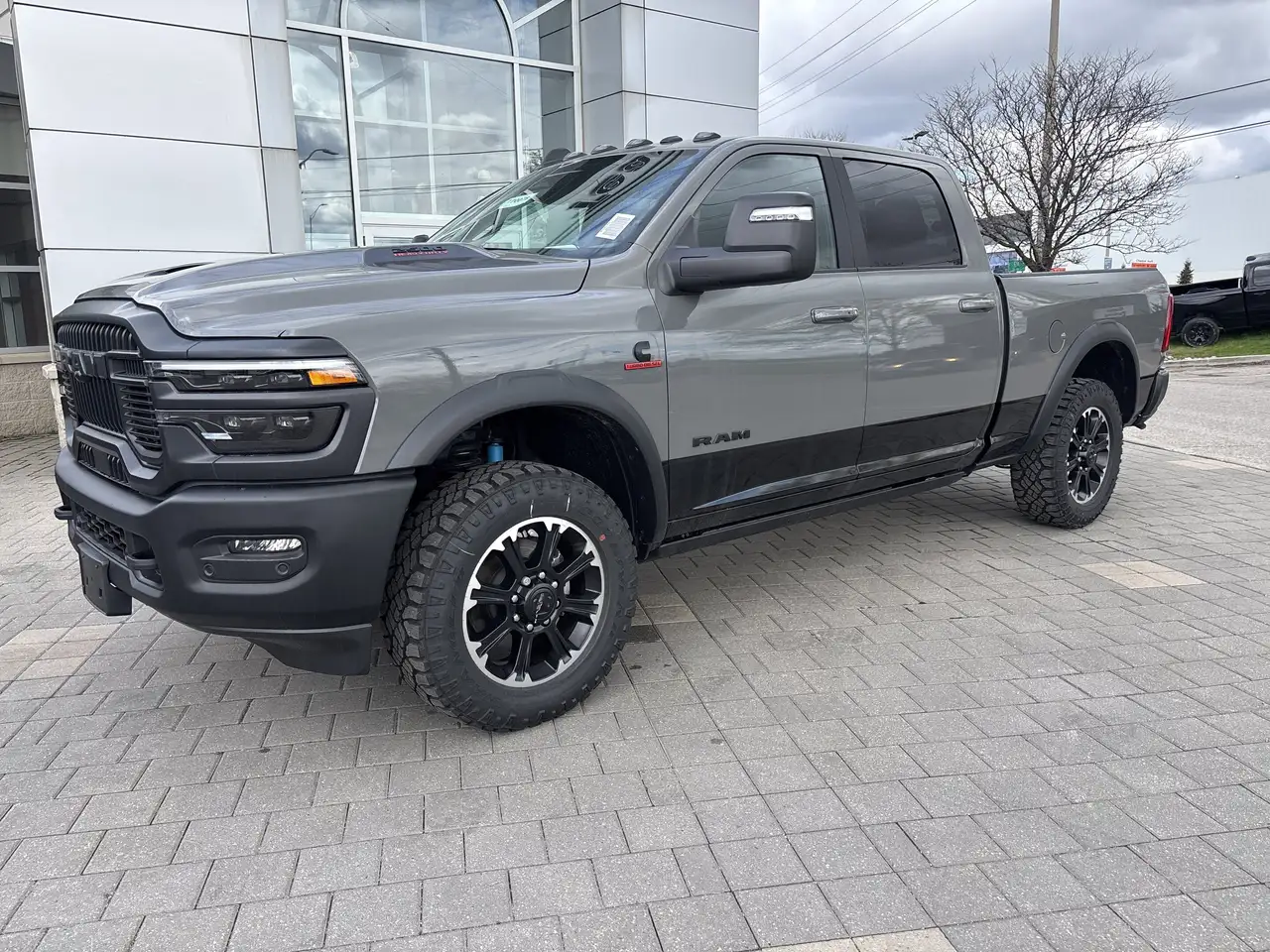 RAM 2500 снимка RAM 2500