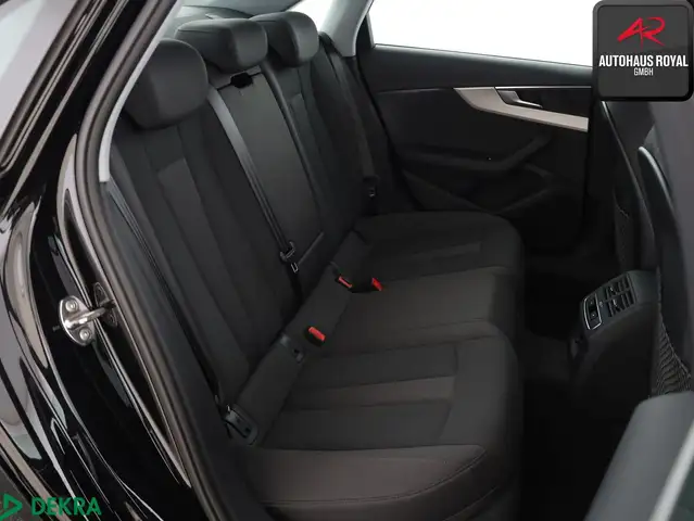 Audi A4 view 13