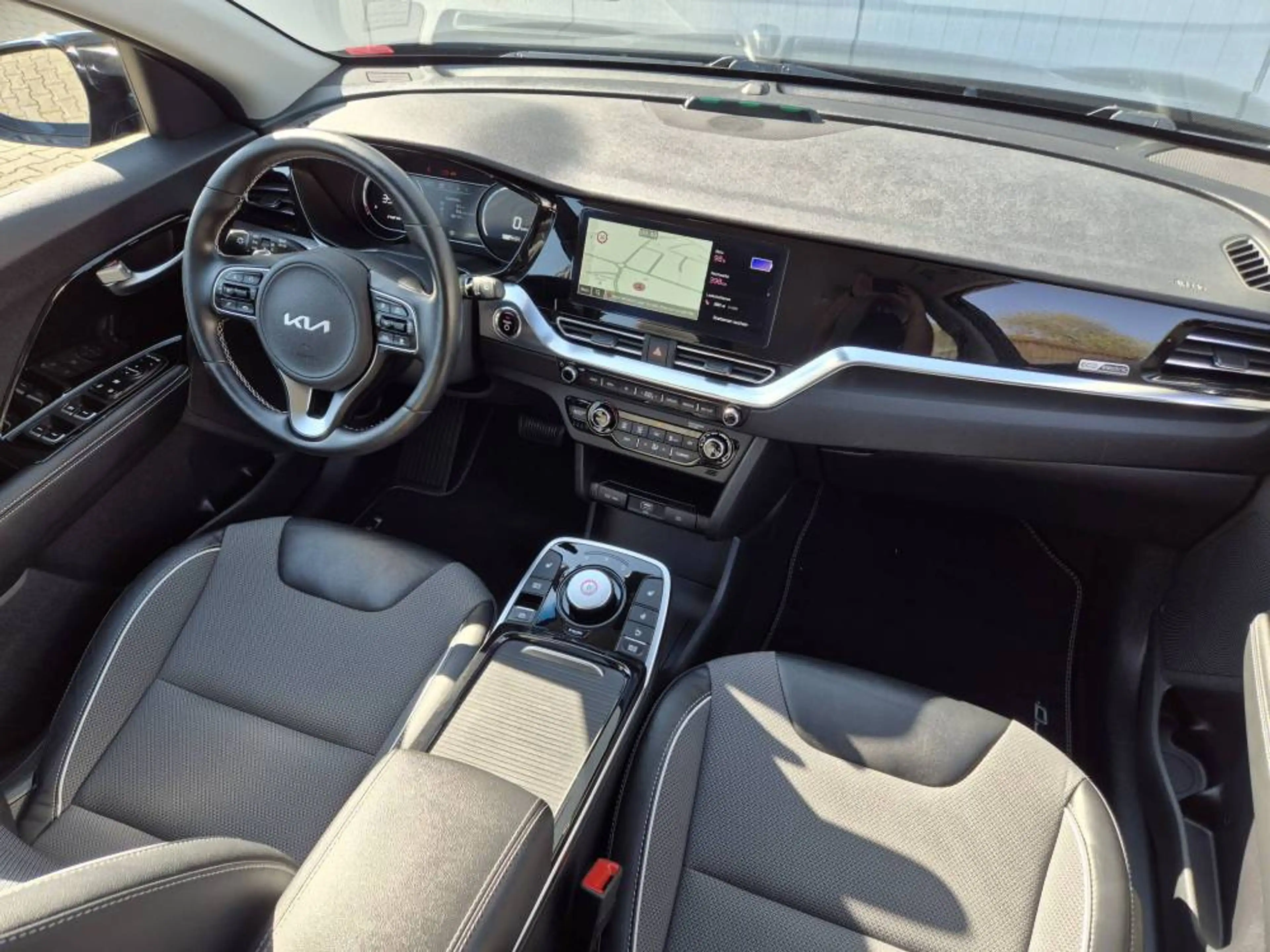 Kia e-Niro 64 kWh Vision 3-ph. Batteriezertifikat — photo 10