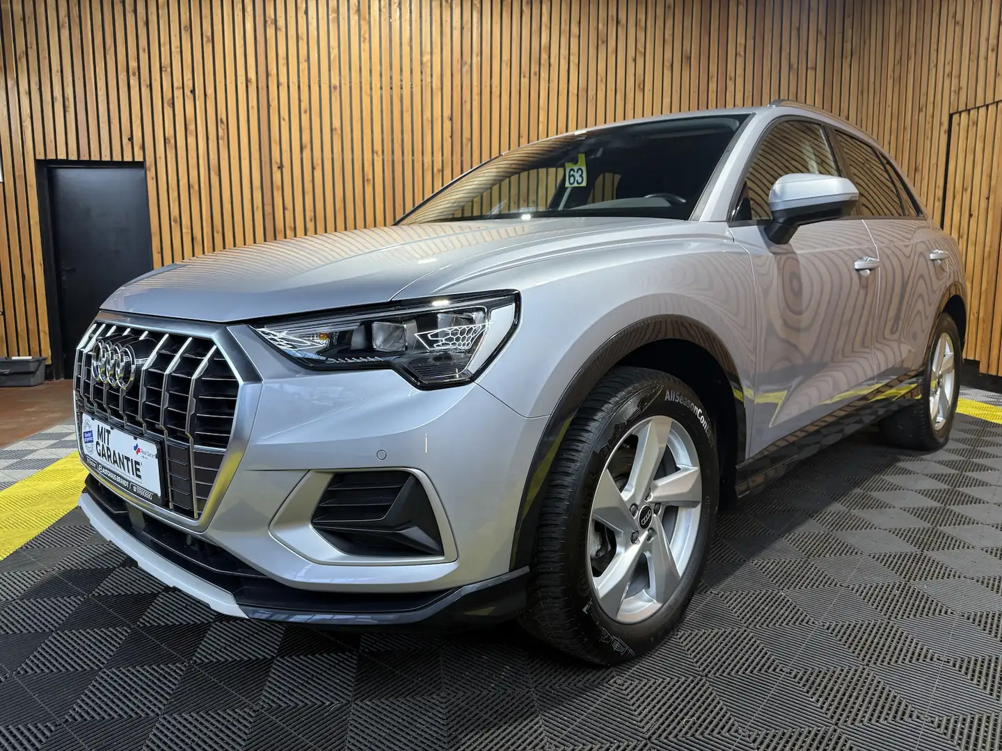Audi Q3 35 TDI advanced Aut. Navi*LED*Virtual*Kam*AHK Argent - 1