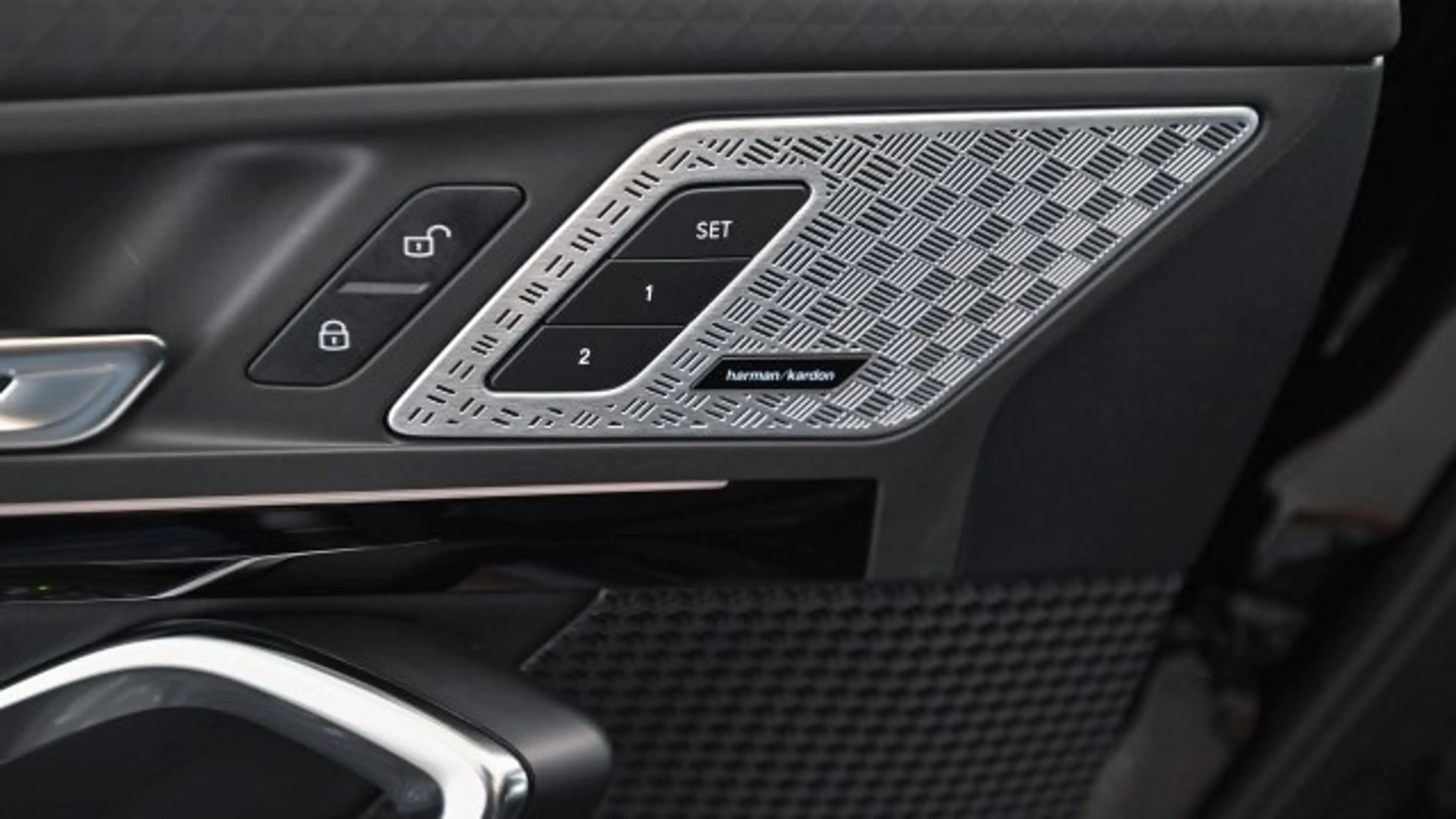 BMW iX2 eDrive20 U10 HB0 — photo 11