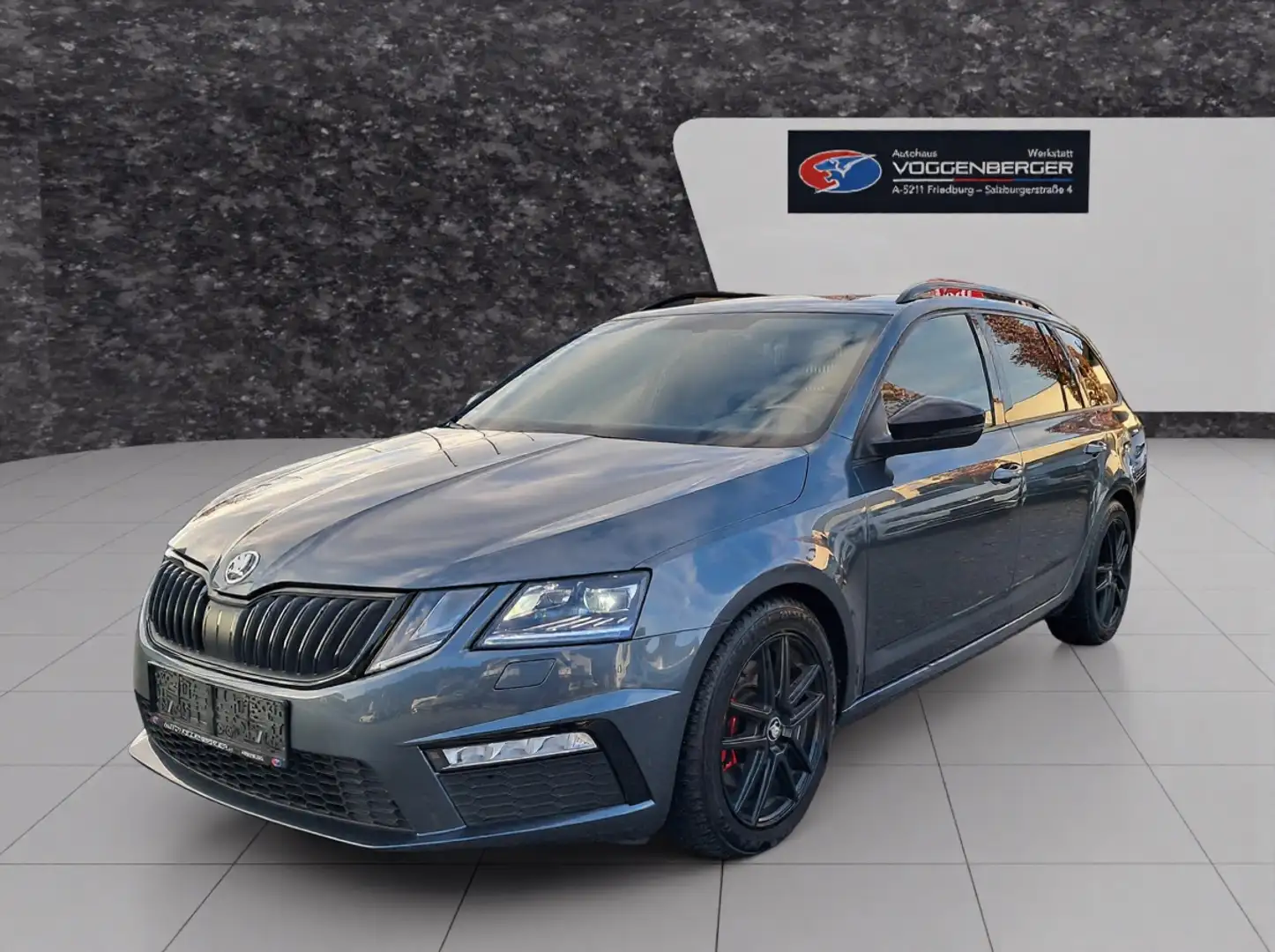 Skoda Octavia Octavia Combi RS 2,0 TDI 4x4 DSG Noir - 1