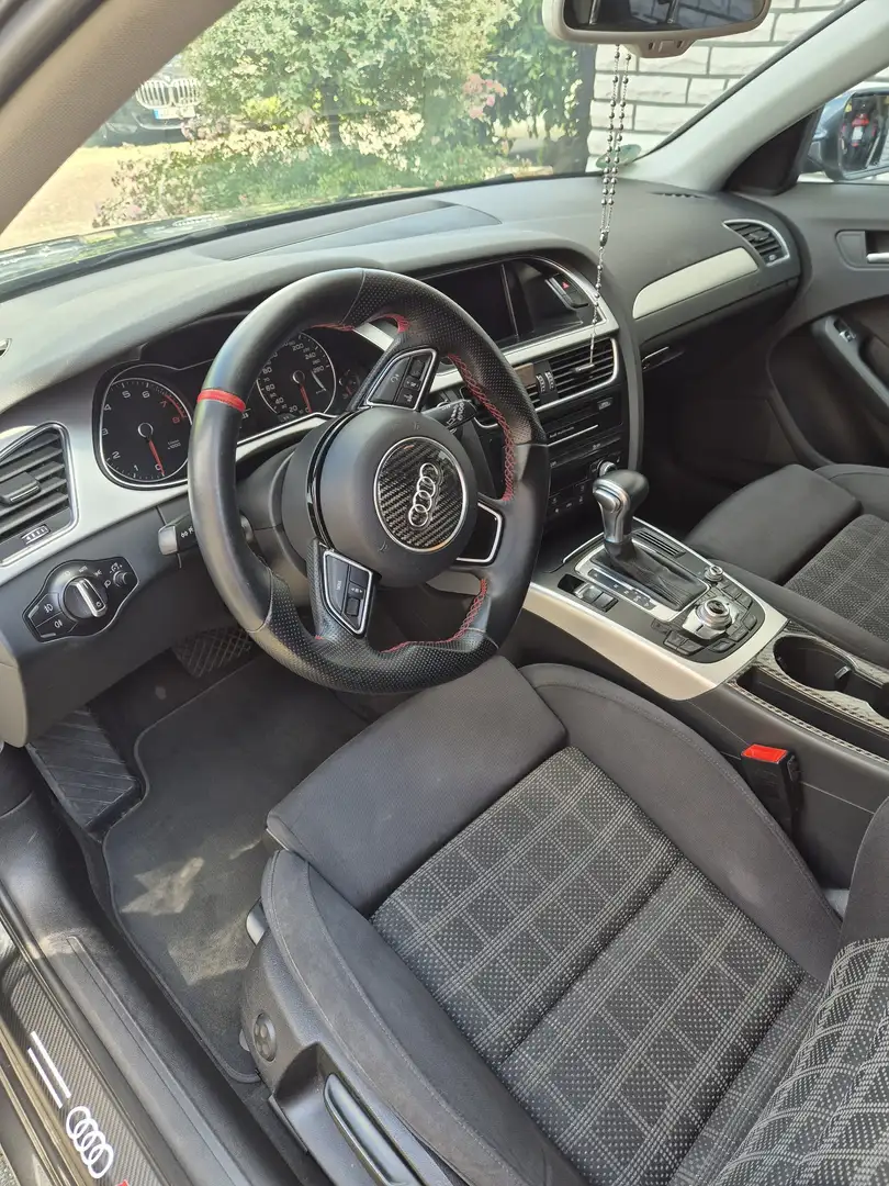 Audi A4 Ambition Grau - 2