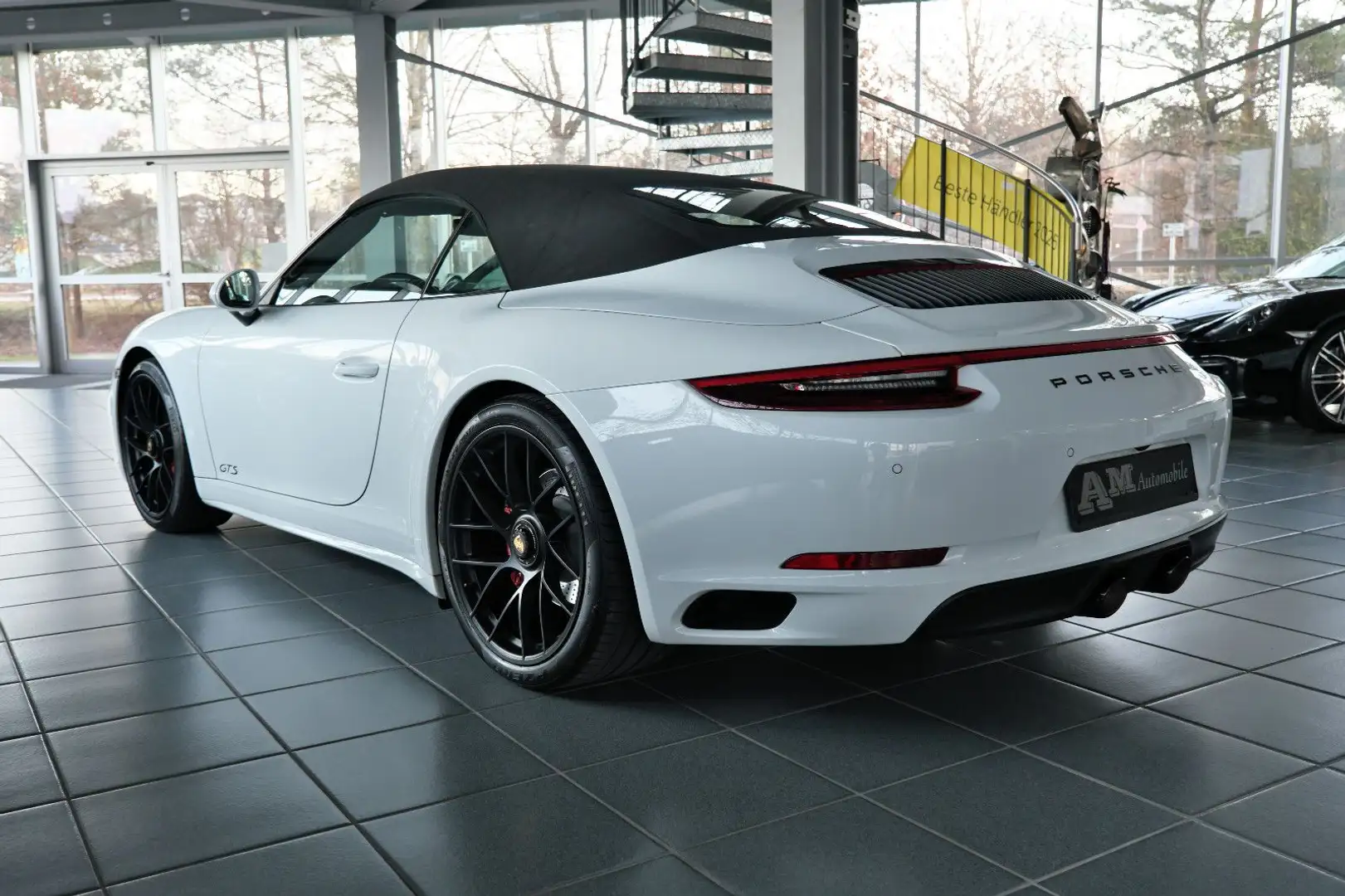 Porsche 911 991.2 Carrera 4 GTS Cabrio Hinterachslenkung LED Weiß - 2