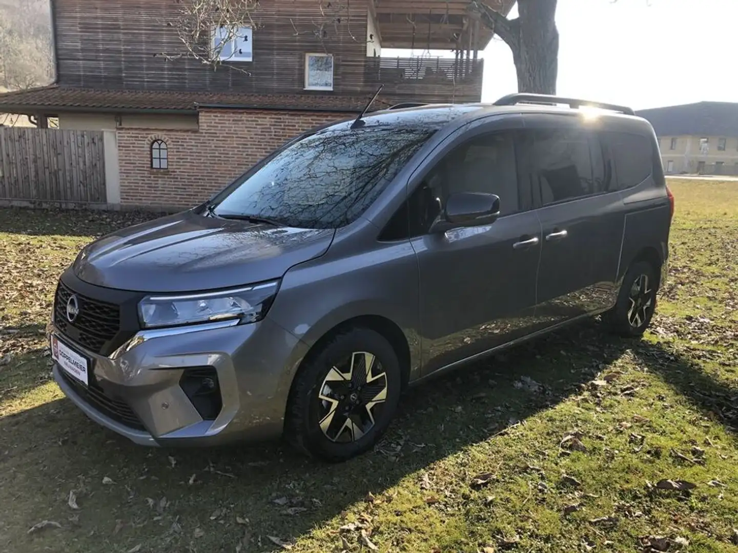 Nissan Townstar L2 Evalia Tekna Grijs - 1