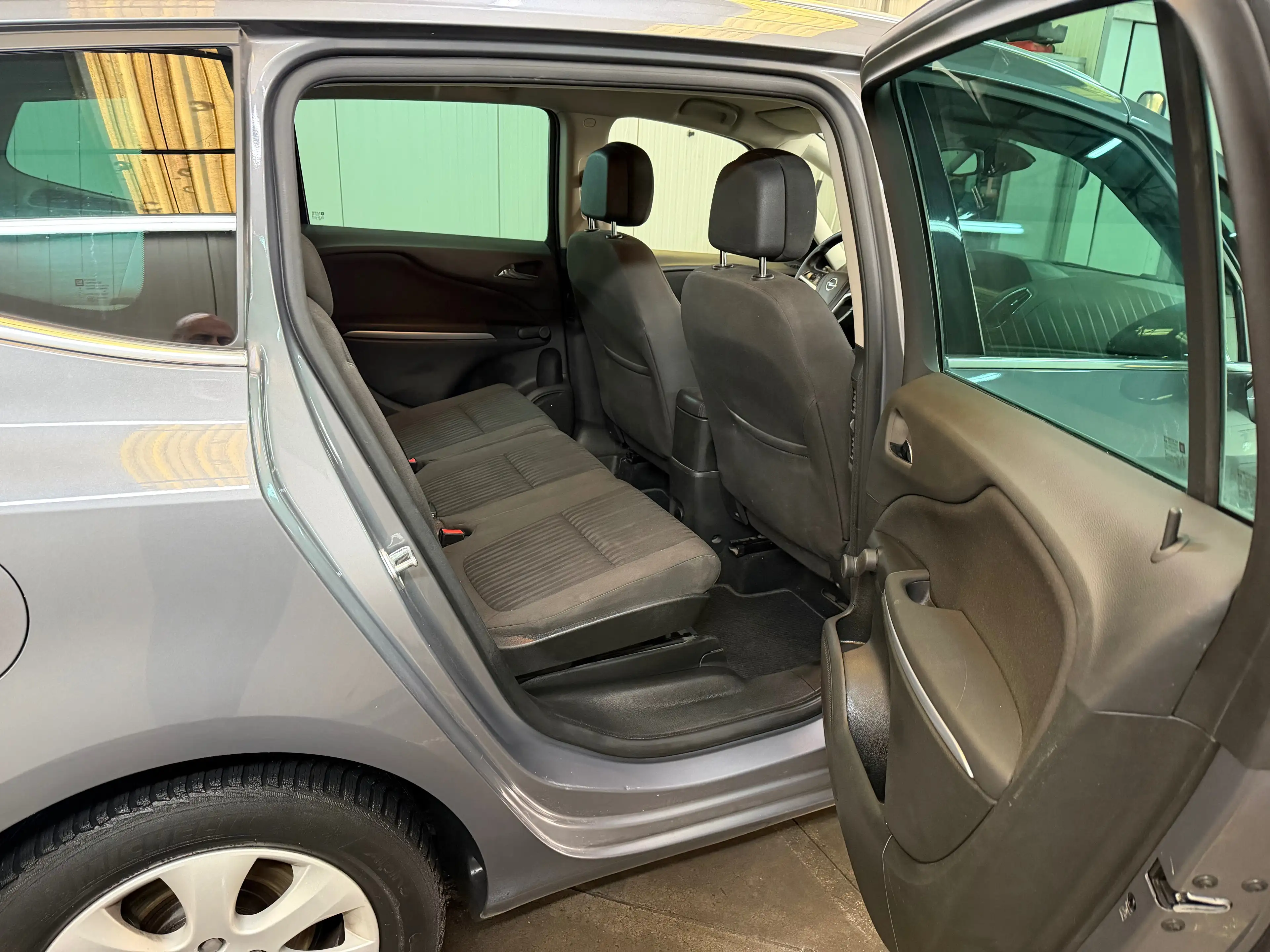 Opel Zafira Tourer Zafira 1.6 CDTi ecoFLEX Comfort Start/Stop — photo 11