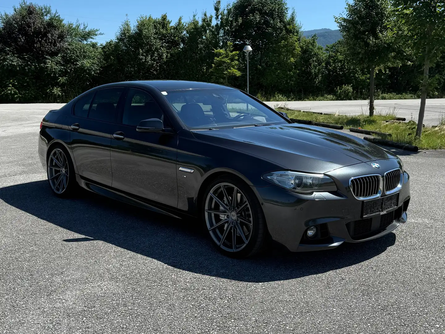 BMW 535 535d xDrive Österreich-Paket Aut. Grau - 1