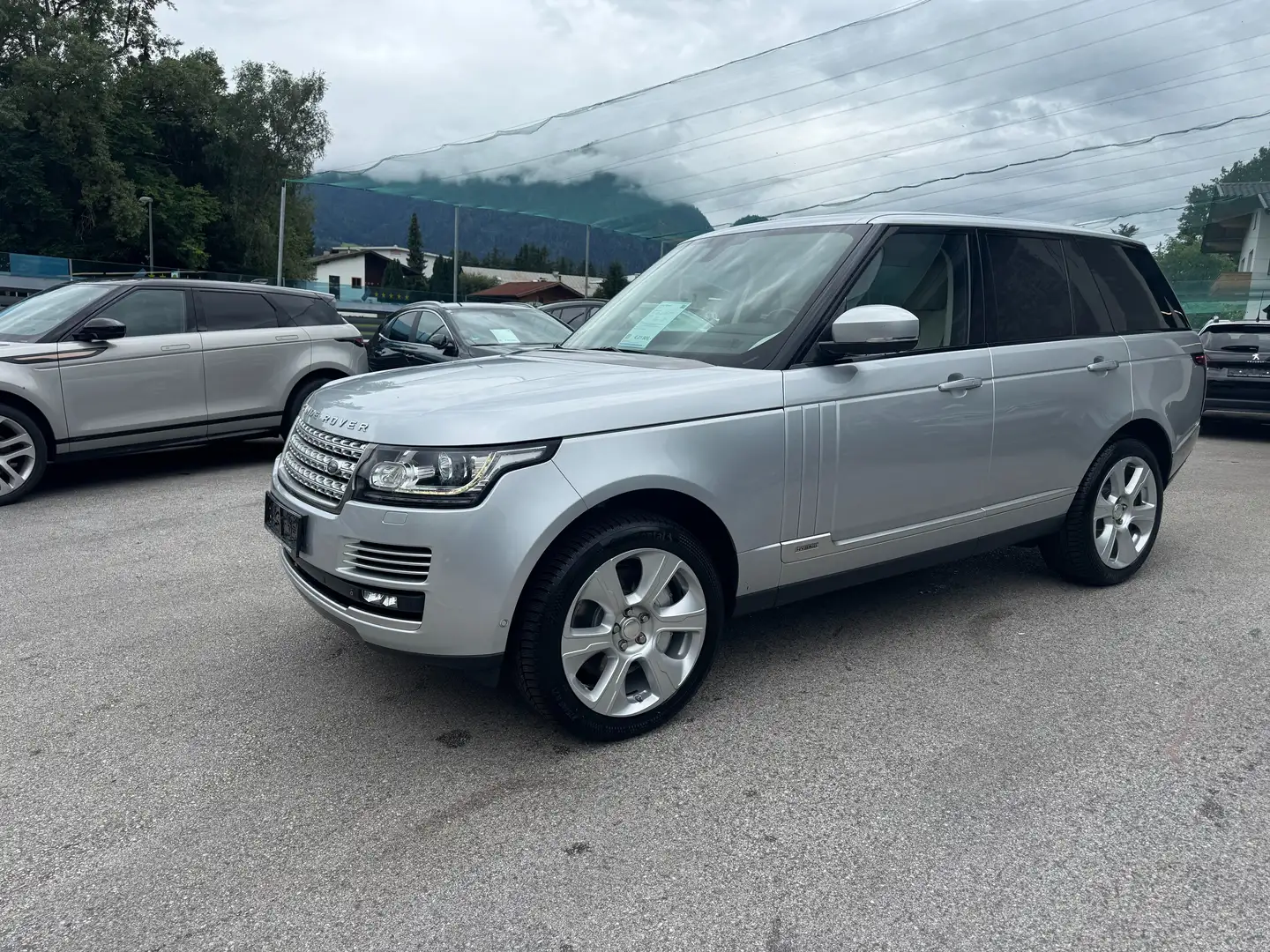 Land Rover Range Rover 3,0 SDV6 Hybrid Silber - 1