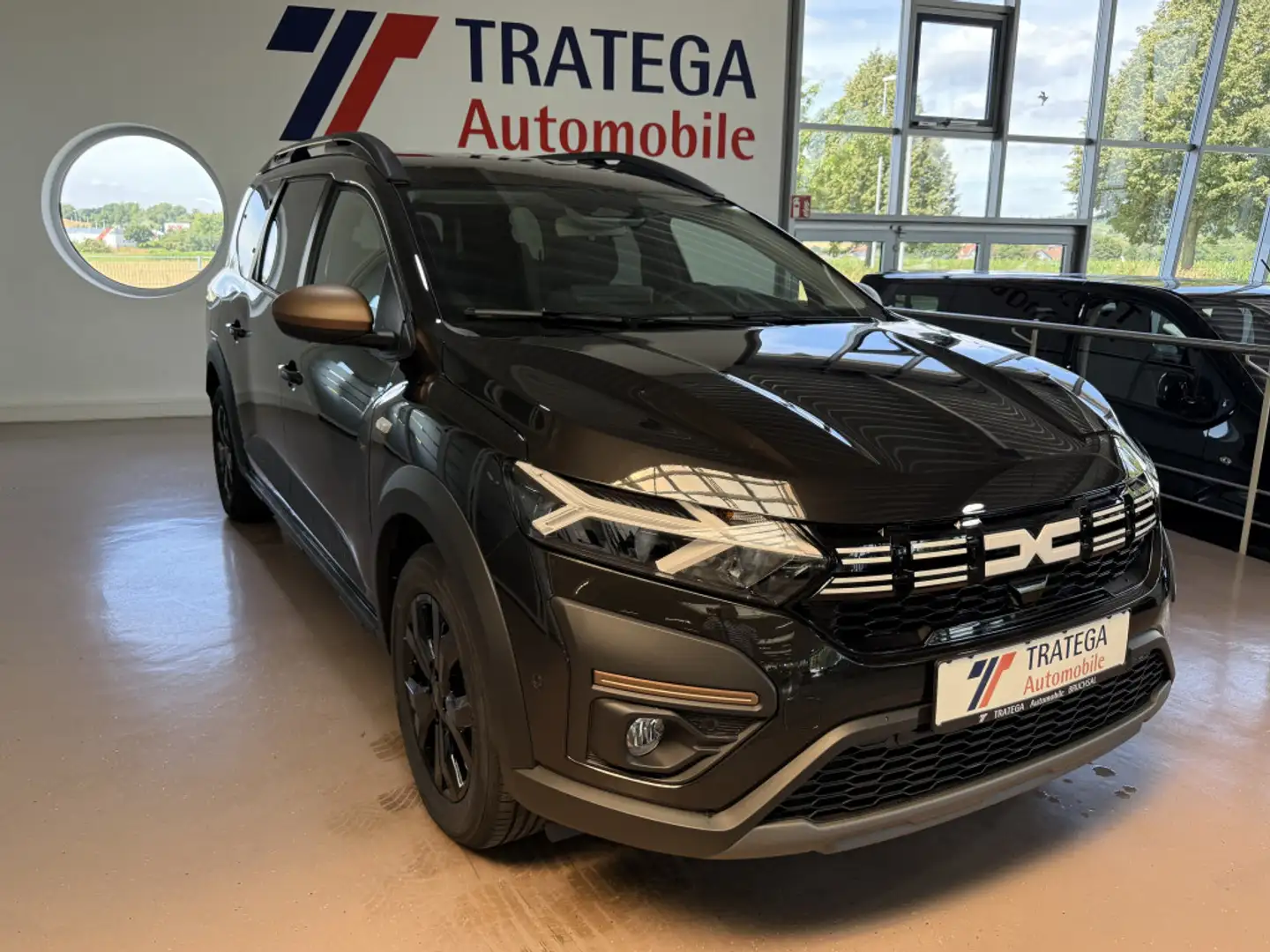 Dacia Jogger Eco-G 100 Benzin+Gas Extreme 7-Sitzer Nav Noir - 1