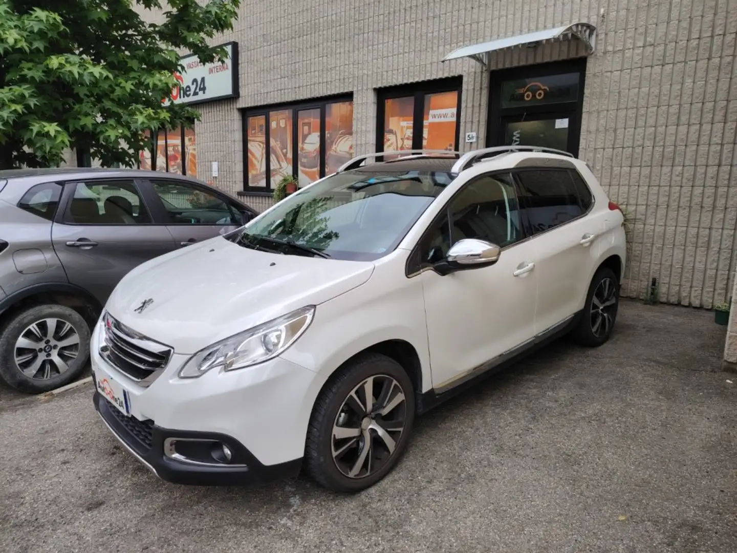 Peugeot 2008 1.6 e-HDi 92CV Stop&Start Urban Cross PREZZO REALE Weiß - 1
