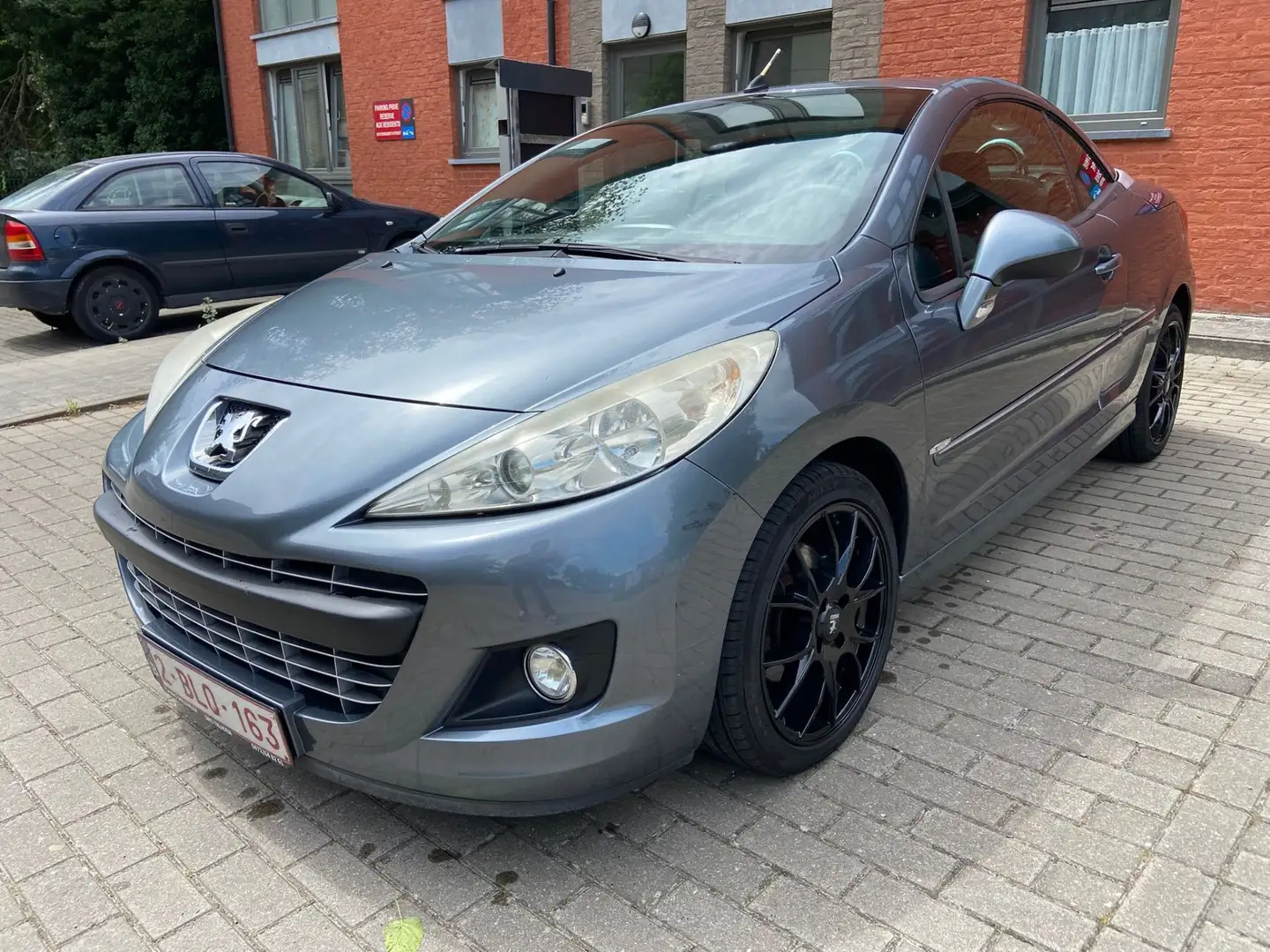 Peugeot 207 cabriolet euro5 1.6hdi 2010 prête à immatriculé - 1