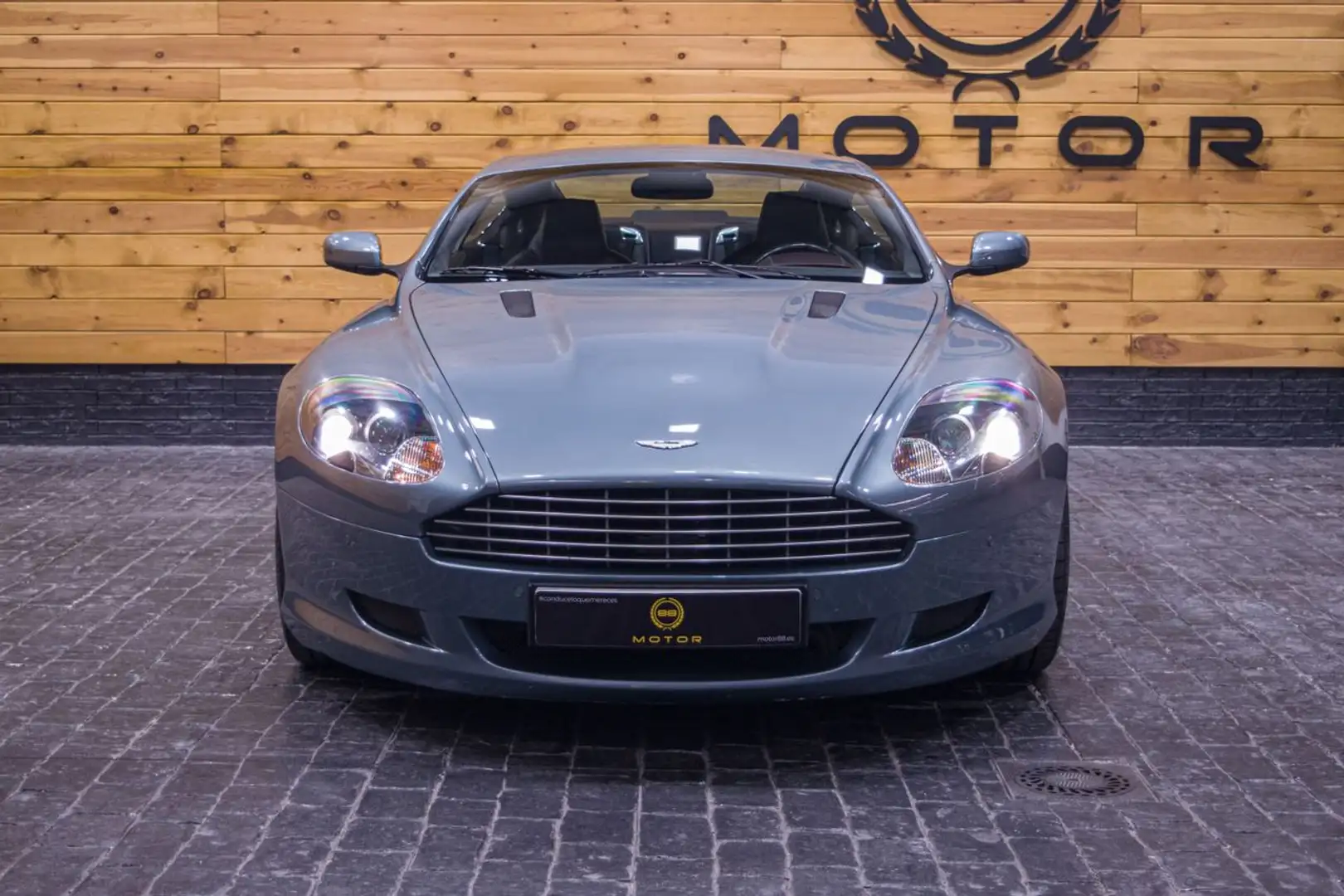 Aston Martin DB9 Touchtronic2 Grijs - 2