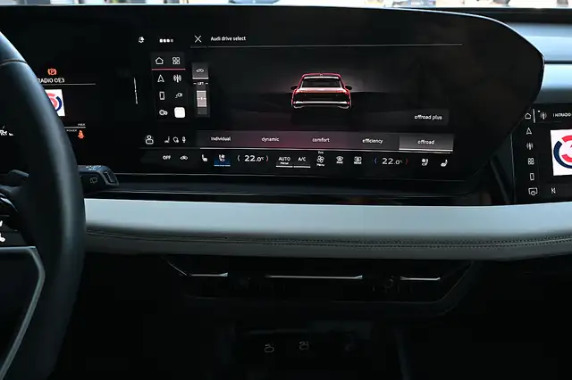 Audi Q6 e-tron quattro, Luftfederung, Head Up, Sitzlüftung, AH... Ansicht 38