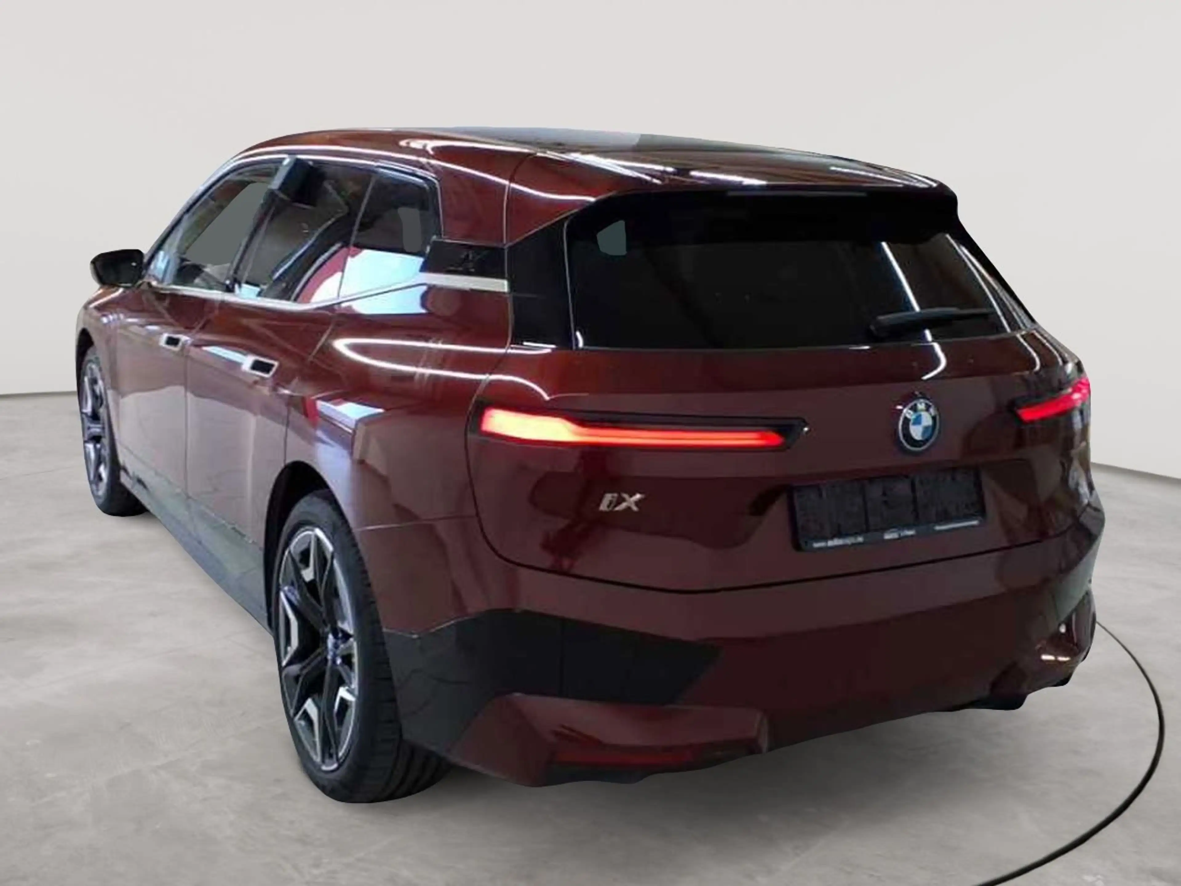 BMW iX iX xDrive50 LASER PANO B&W KAM LEDER — photo 5
